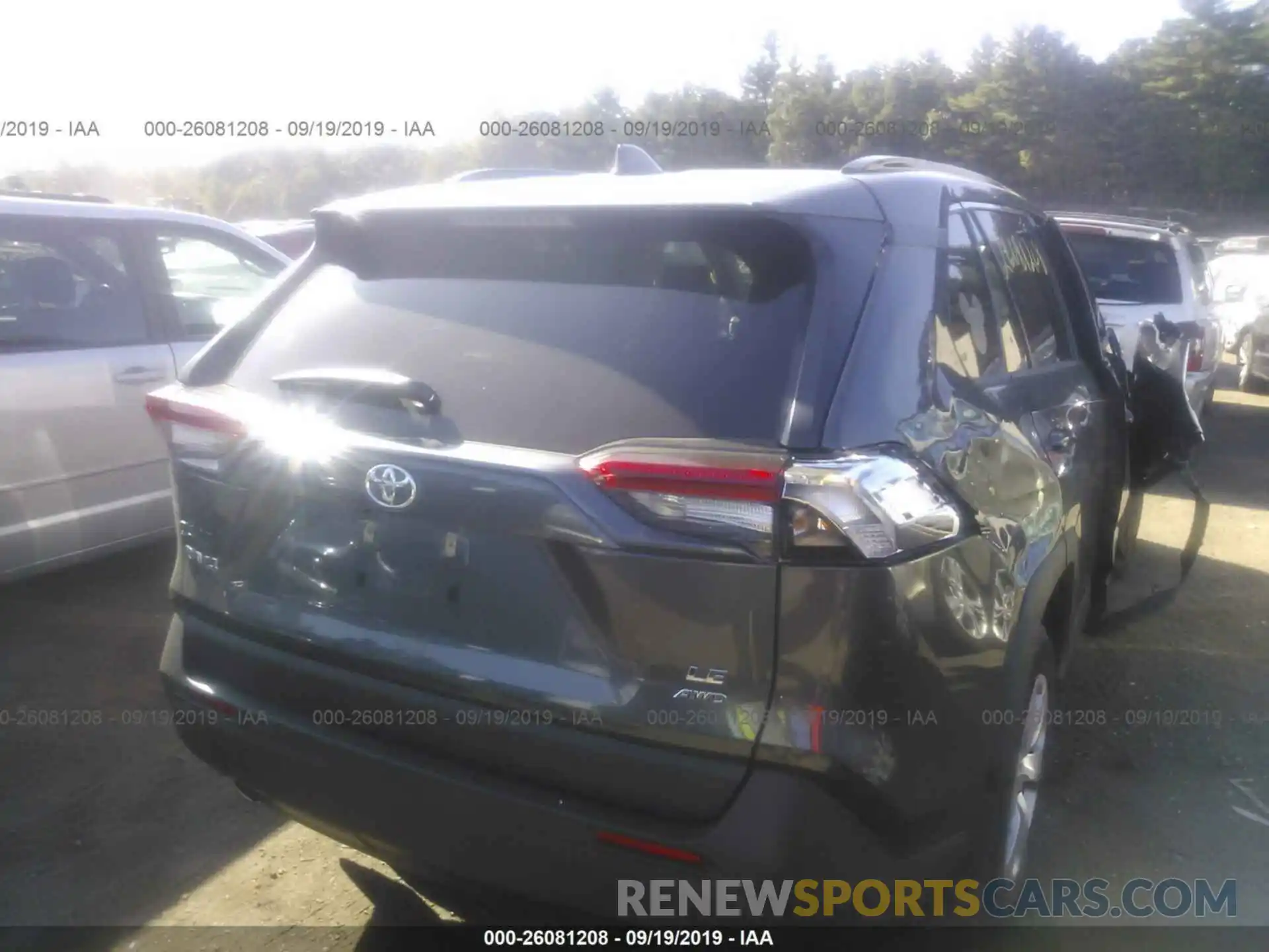 4 Photograph of a damaged car JTMG1RFV7KJ006989 TOYOTA RAV4 2019