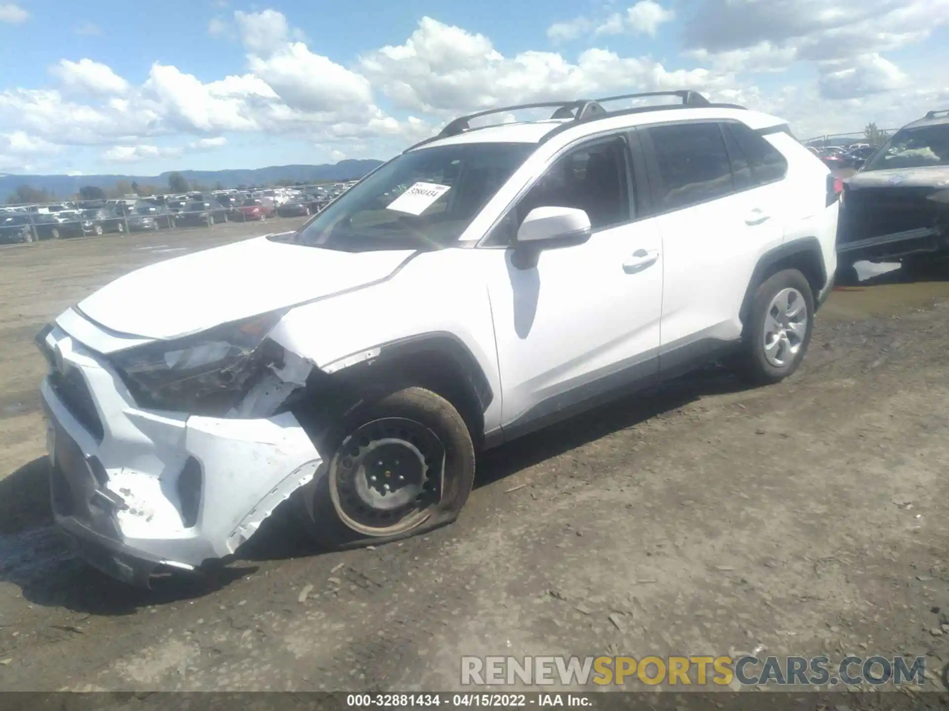 2 Photograph of a damaged car JTMG1RFV7KJ011948 TOYOTA RAV4 2019