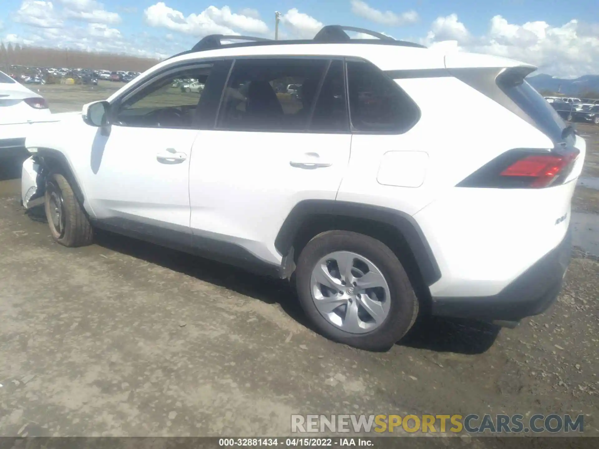 3 Photograph of a damaged car JTMG1RFV7KJ011948 TOYOTA RAV4 2019