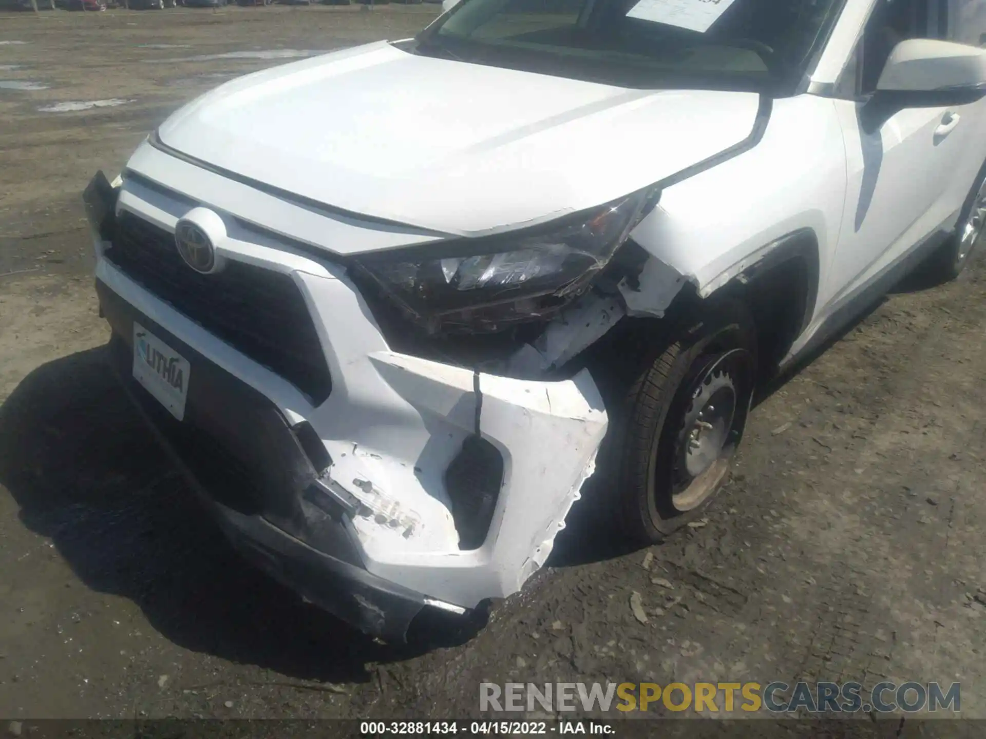 6 Photograph of a damaged car JTMG1RFV7KJ011948 TOYOTA RAV4 2019