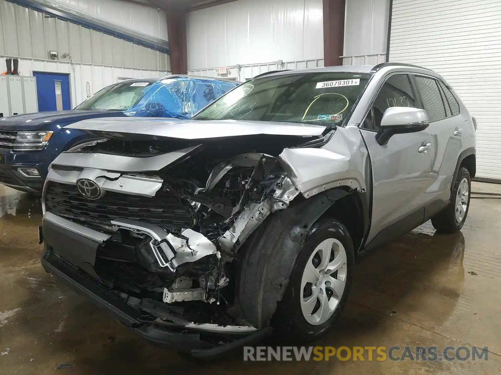 2 Photograph of a damaged car JTMG1RFV7KJ024943 TOYOTA RAV4 2019