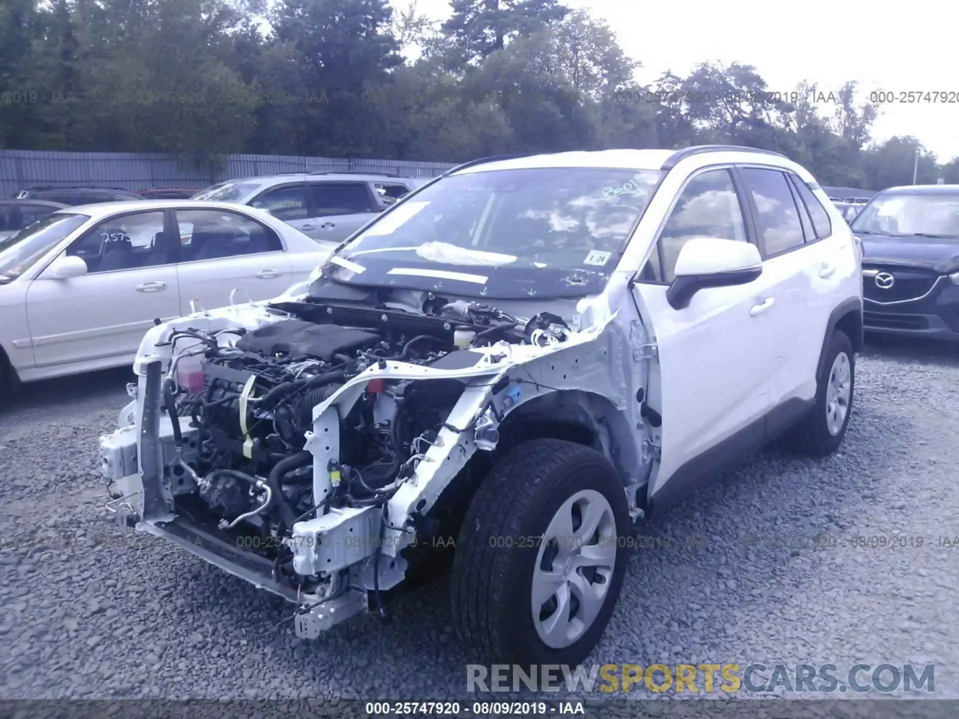 2 Фотография поврежденного автомобиля JTMG1RFV8KD007583 TOYOTA RAV4 2019