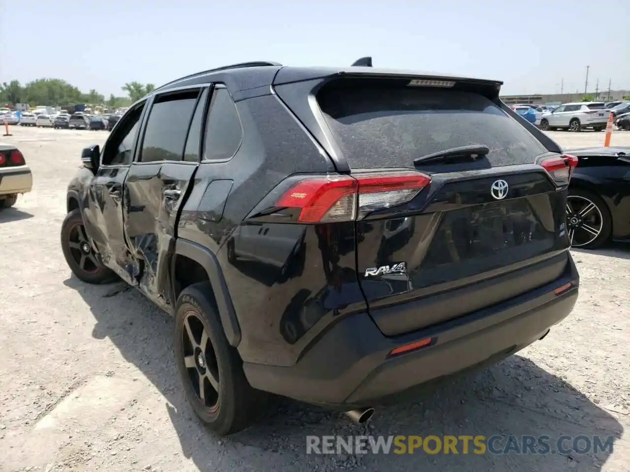 3 Фотография поврежденного автомобиля JTMG1RFV8KD024738 TOYOTA RAV4 2019