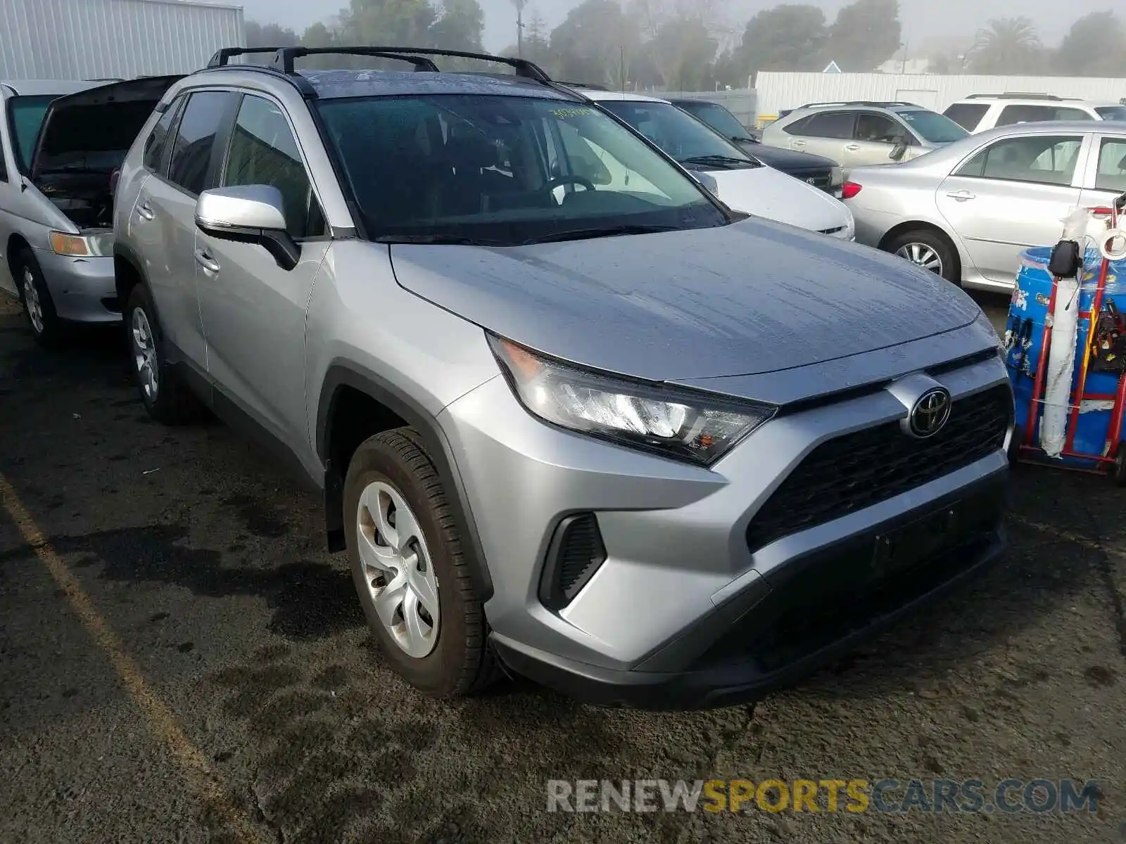 1 Photograph of a damaged car JTMG1RFV8KD037392 TOYOTA RAV4 2019