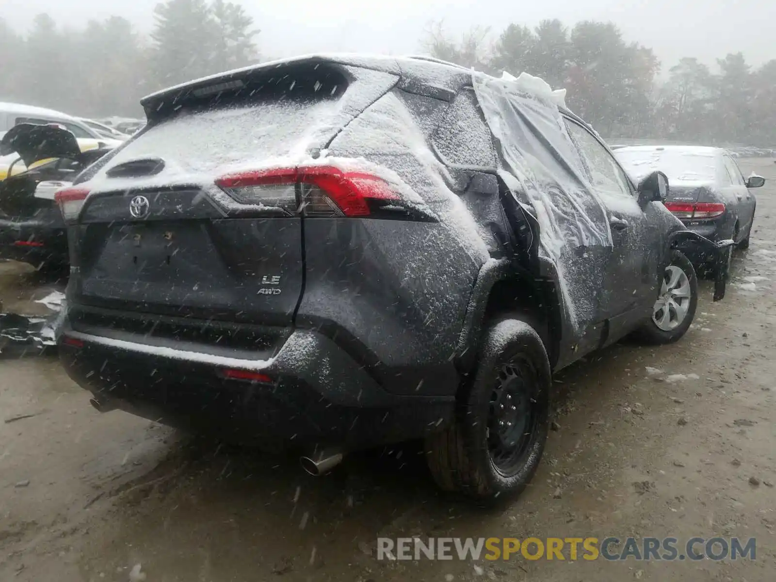 4 Photograph of a damaged car JTMG1RFV8KD037957 TOYOTA RAV4 2019