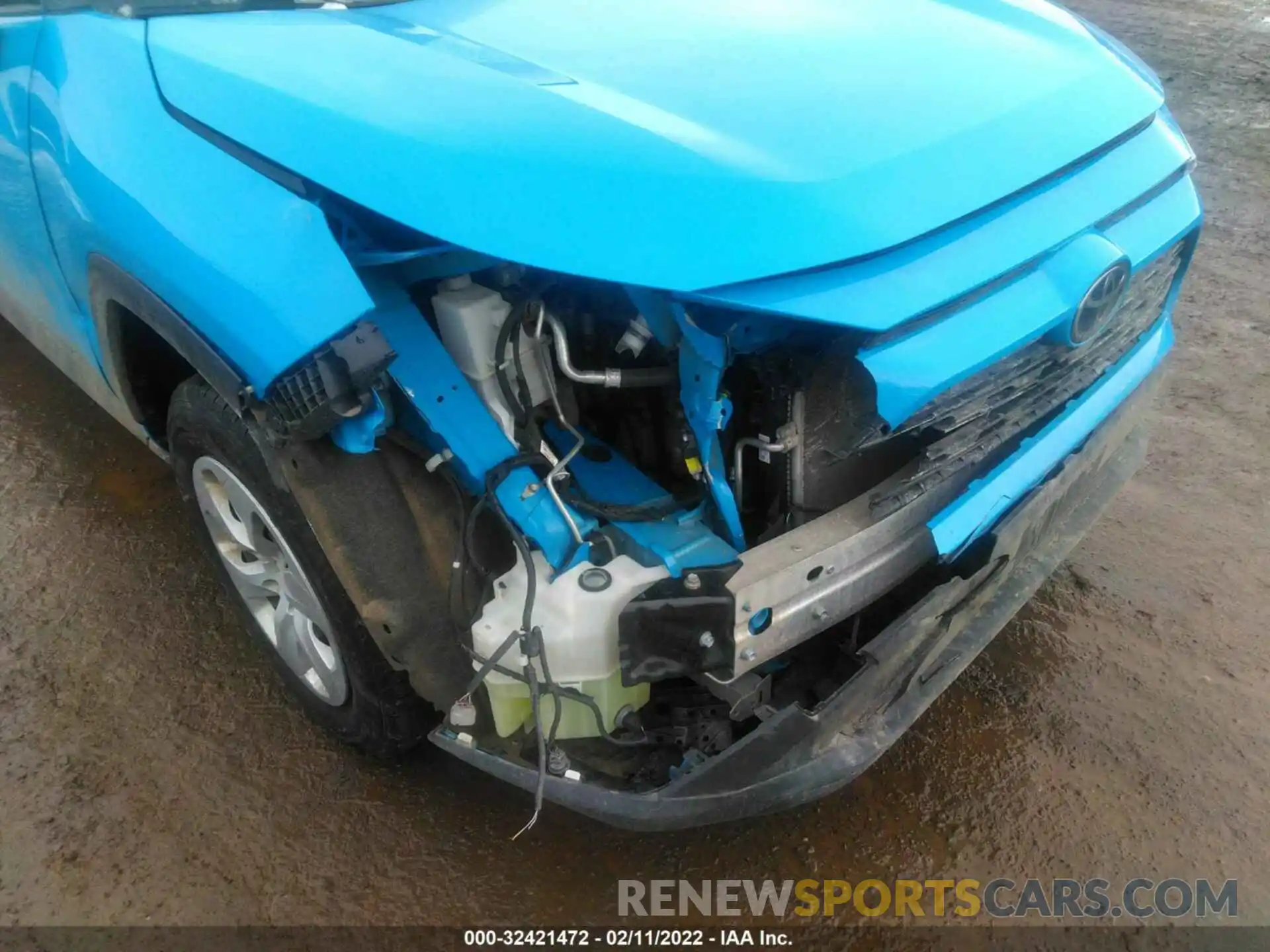 6 Photograph of a damaged car JTMG1RFV8KD042933 TOYOTA RAV4 2019