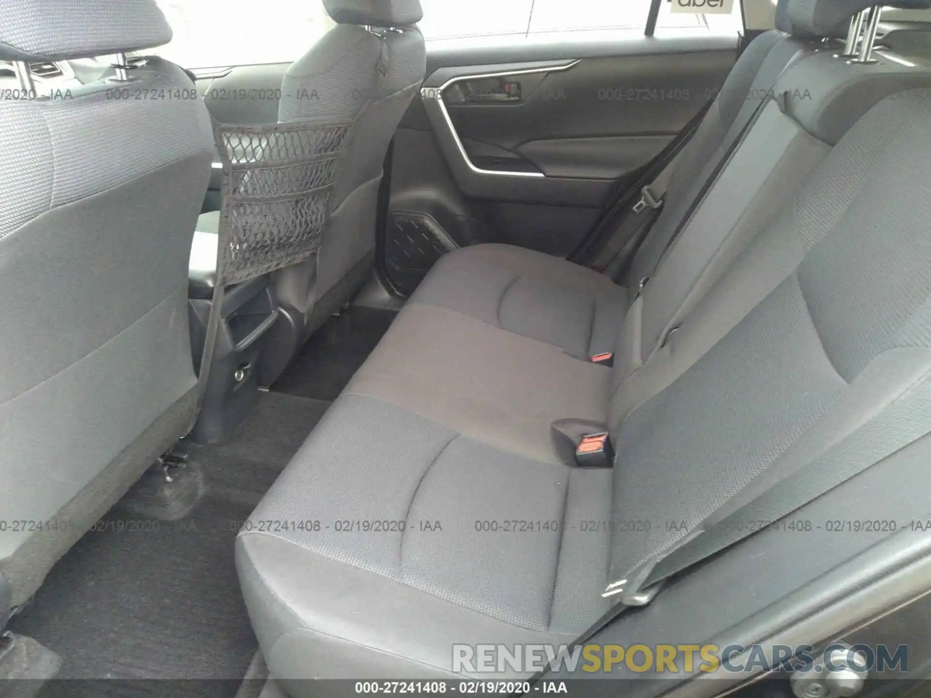 8 Фотография поврежденного автомобиля JTMG1RFV8KD044648 TOYOTA RAV4 2019