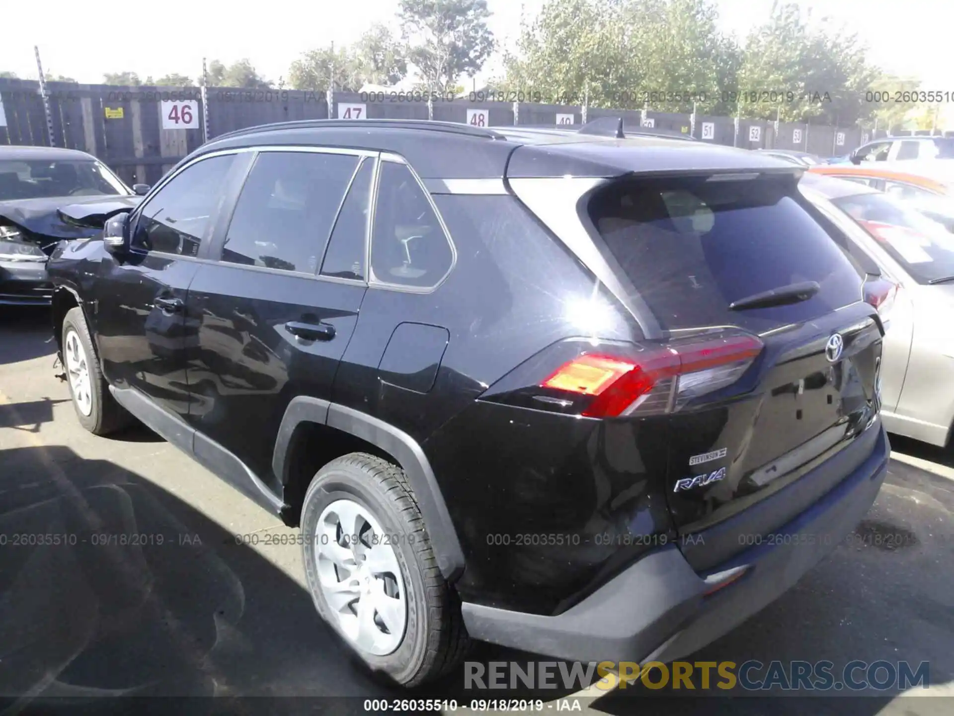 3 Photograph of a damaged car JTMG1RFV8KJ001221 TOYOTA RAV4 2019