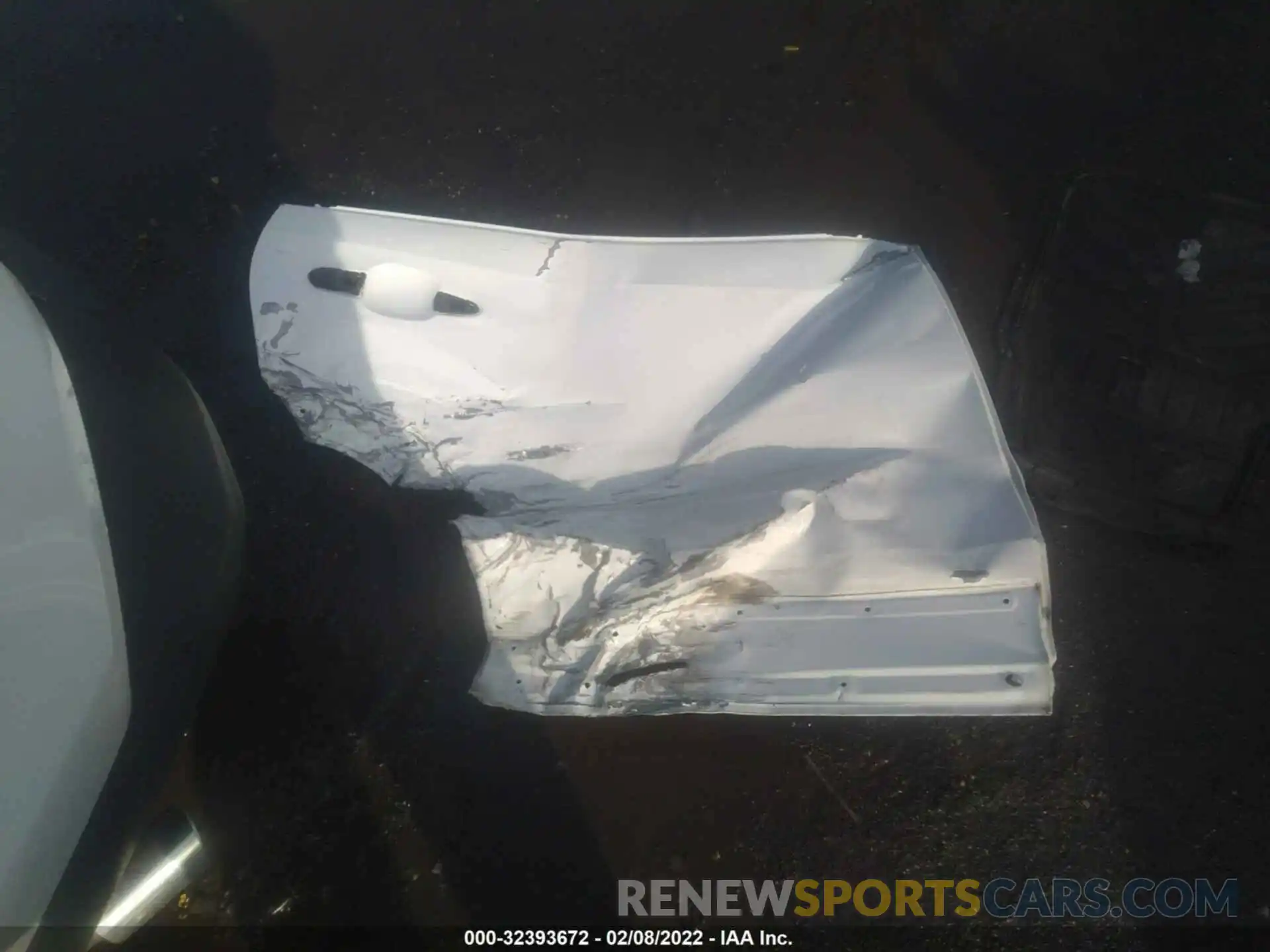 12 Photograph of a damaged car JTMG1RFV8KJ009075 TOYOTA RAV4 2019