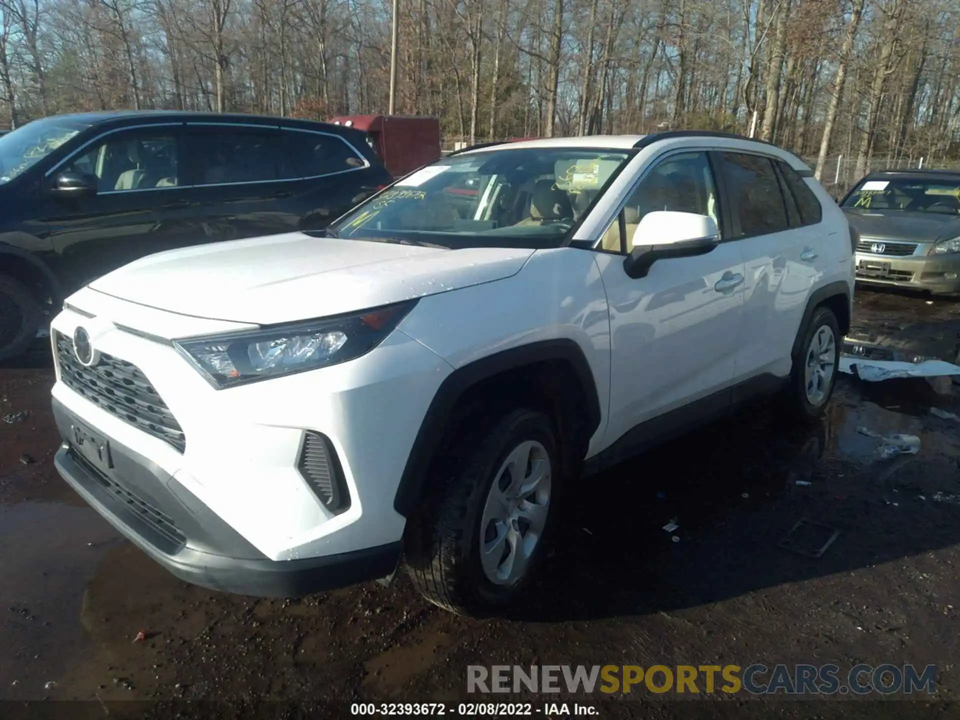 2 Photograph of a damaged car JTMG1RFV8KJ009075 TOYOTA RAV4 2019