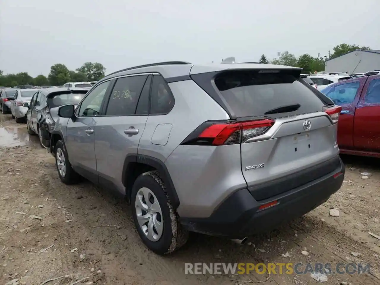 3 Фотография поврежденного автомобиля JTMG1RFV9KD006877 TOYOTA RAV4 2019