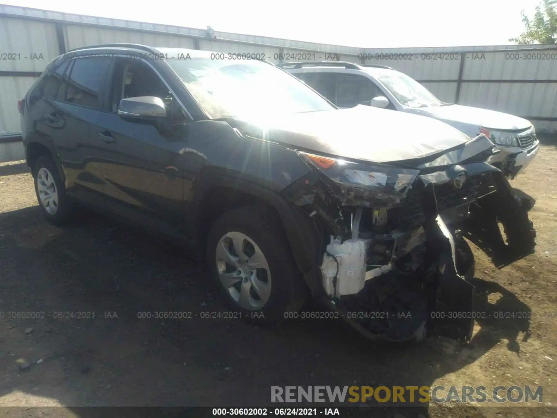 1 Photograph of a damaged car JTMG1RFV9KD033352 TOYOTA RAV4 2019