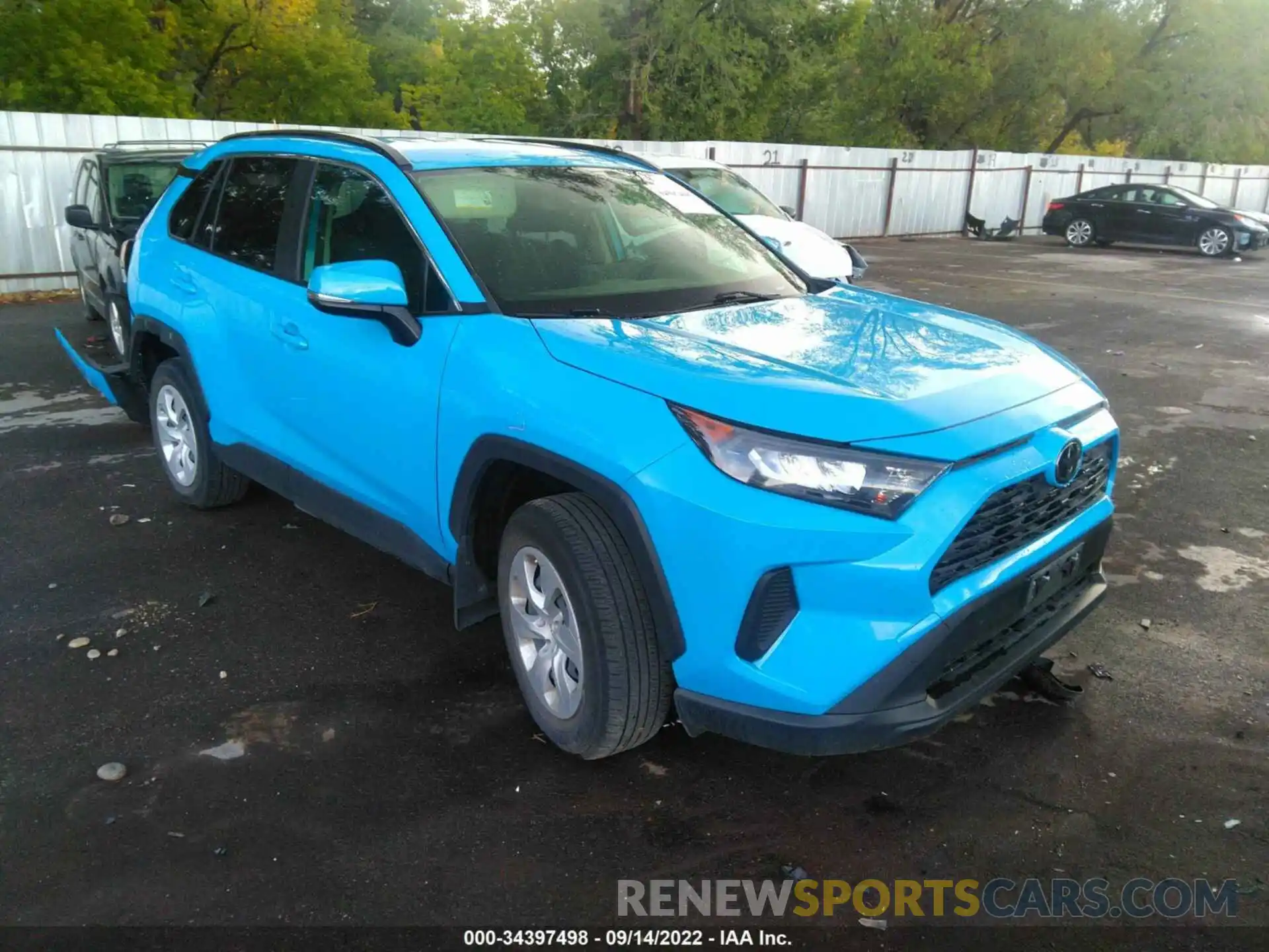 1 Photograph of a damaged car JTMG1RFV9KD500088 TOYOTA RAV4 2019