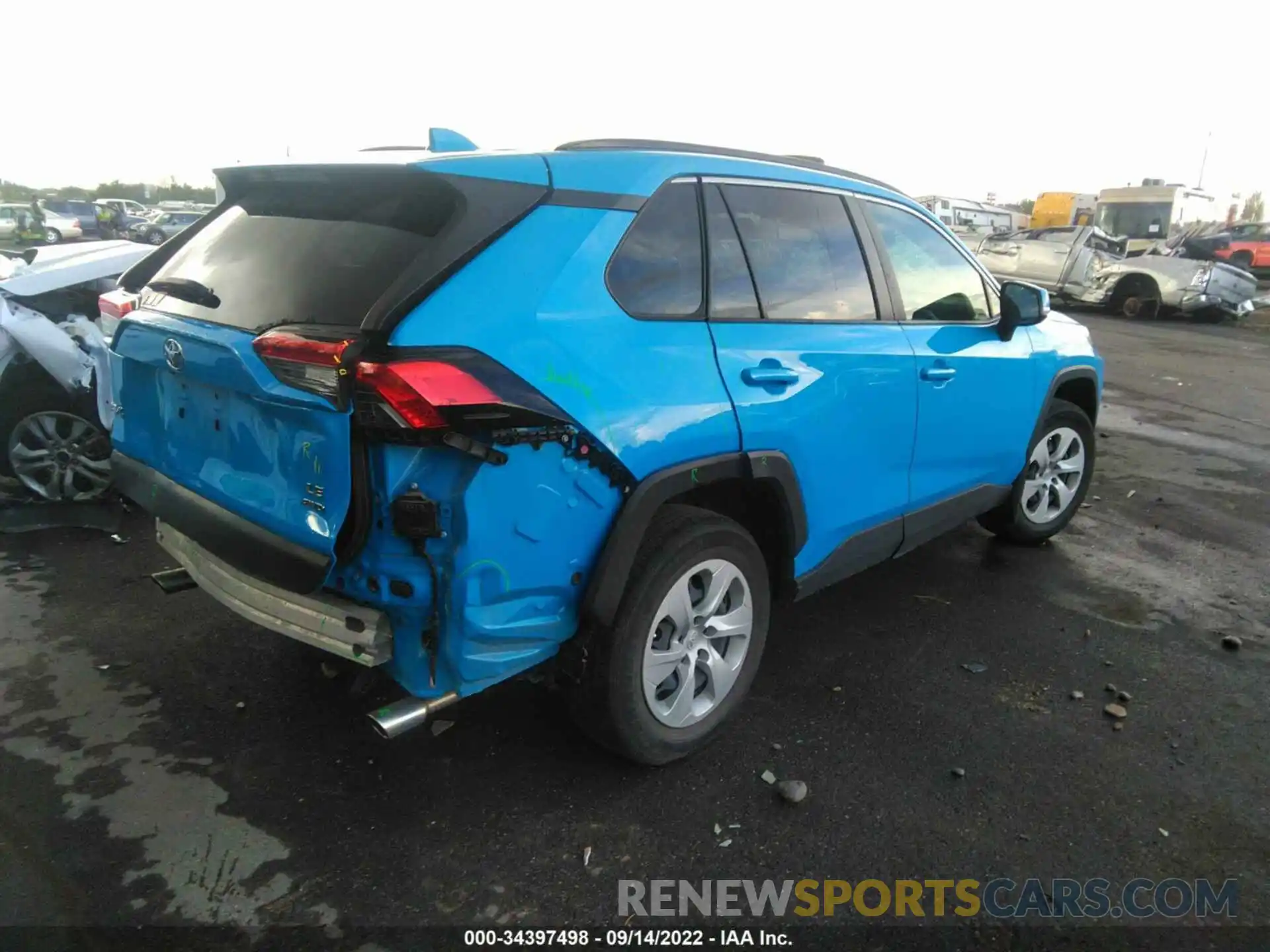 4 Photograph of a damaged car JTMG1RFV9KD500088 TOYOTA RAV4 2019