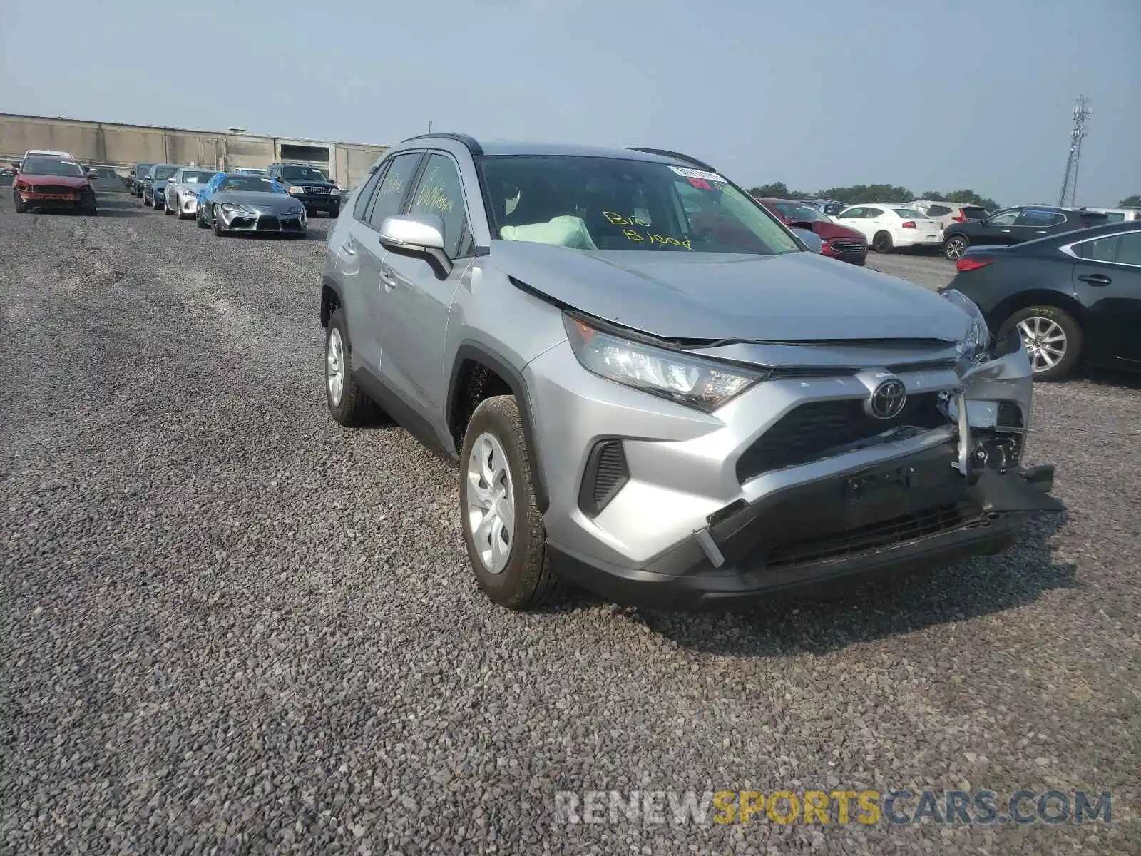 1 Photograph of a damaged car JTMG1RFV9KJ006881 TOYOTA RAV4 2019