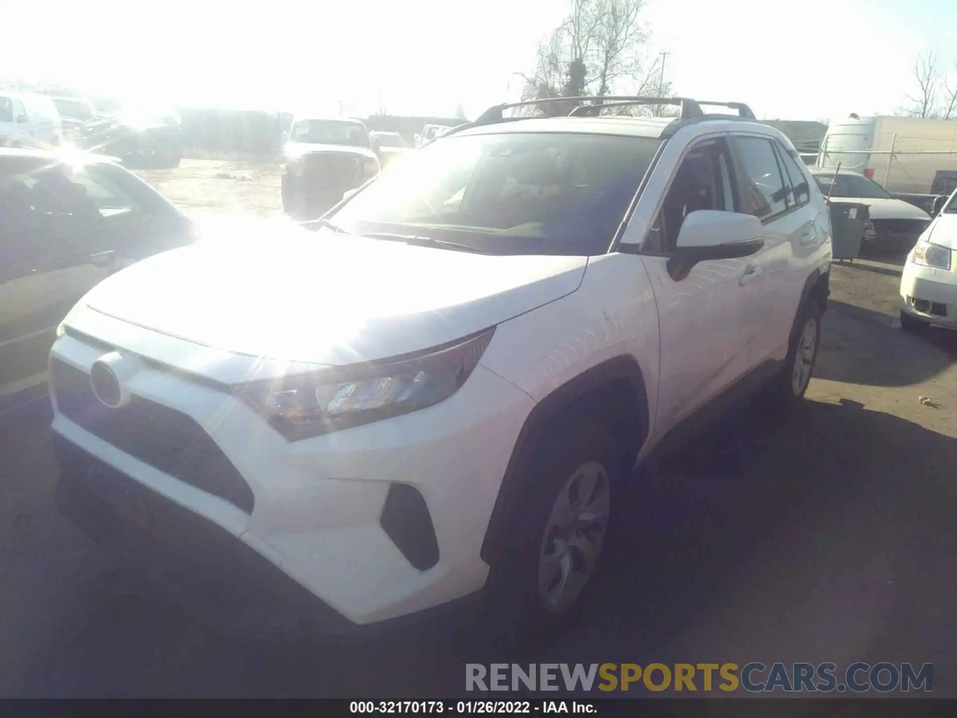 2 Photograph of a damaged car JTMG1RFV9KJ020702 TOYOTA RAV4 2019