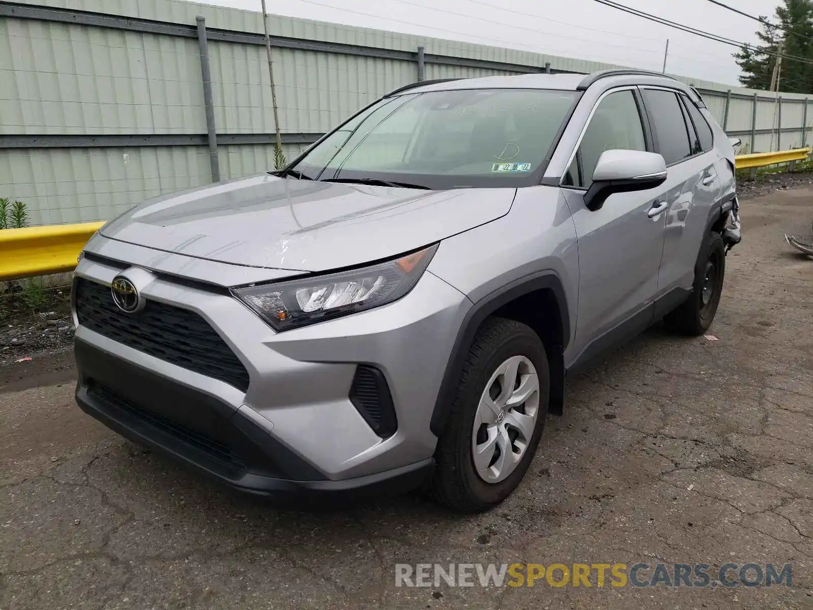 2 Фотография поврежденного автомобиля JTMG1RFVXKD005088 TOYOTA RAV4 2019