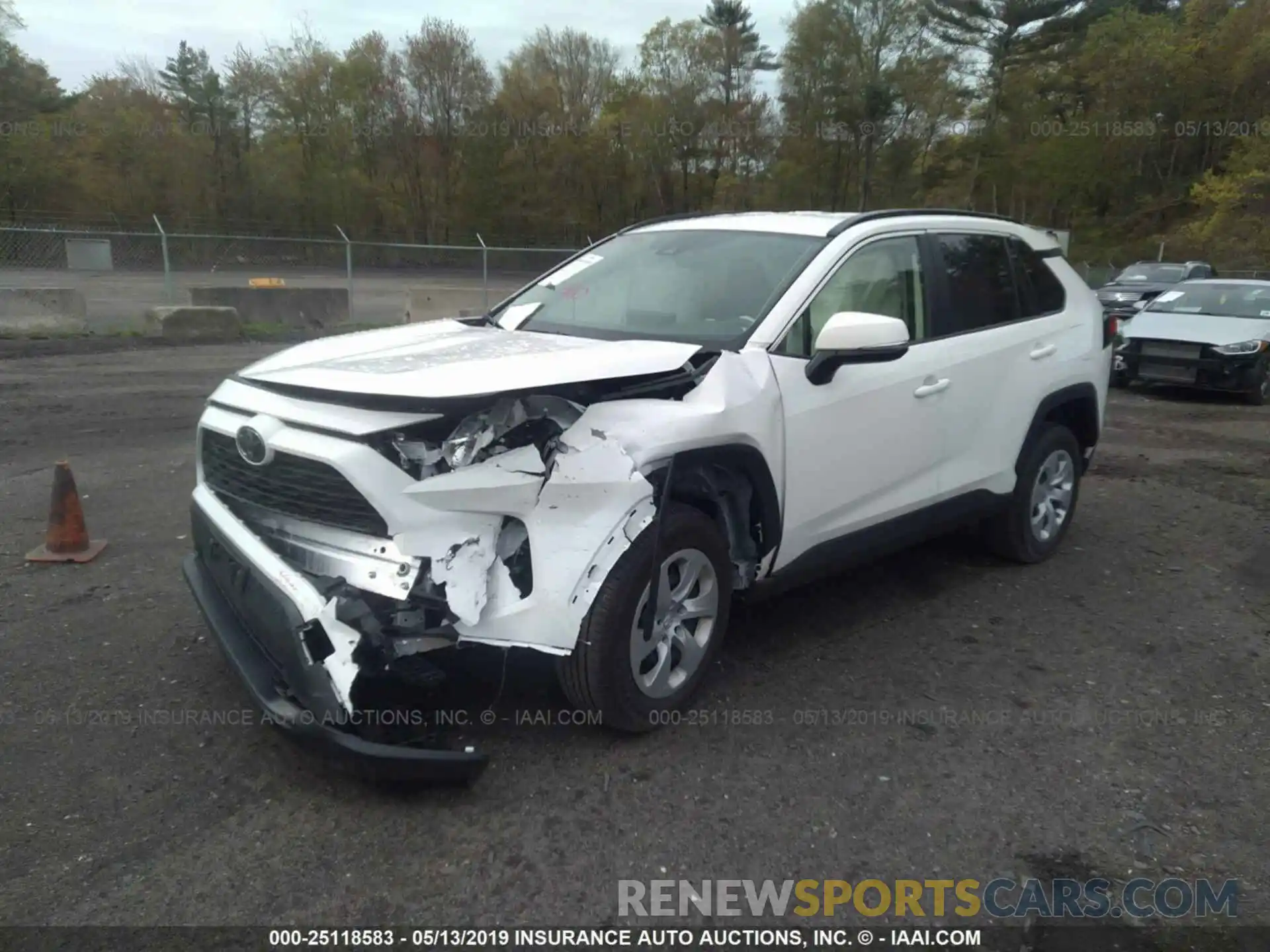 2 Photograph of a damaged car JTMG1RFVXKD007875 TOYOTA RAV4 2019