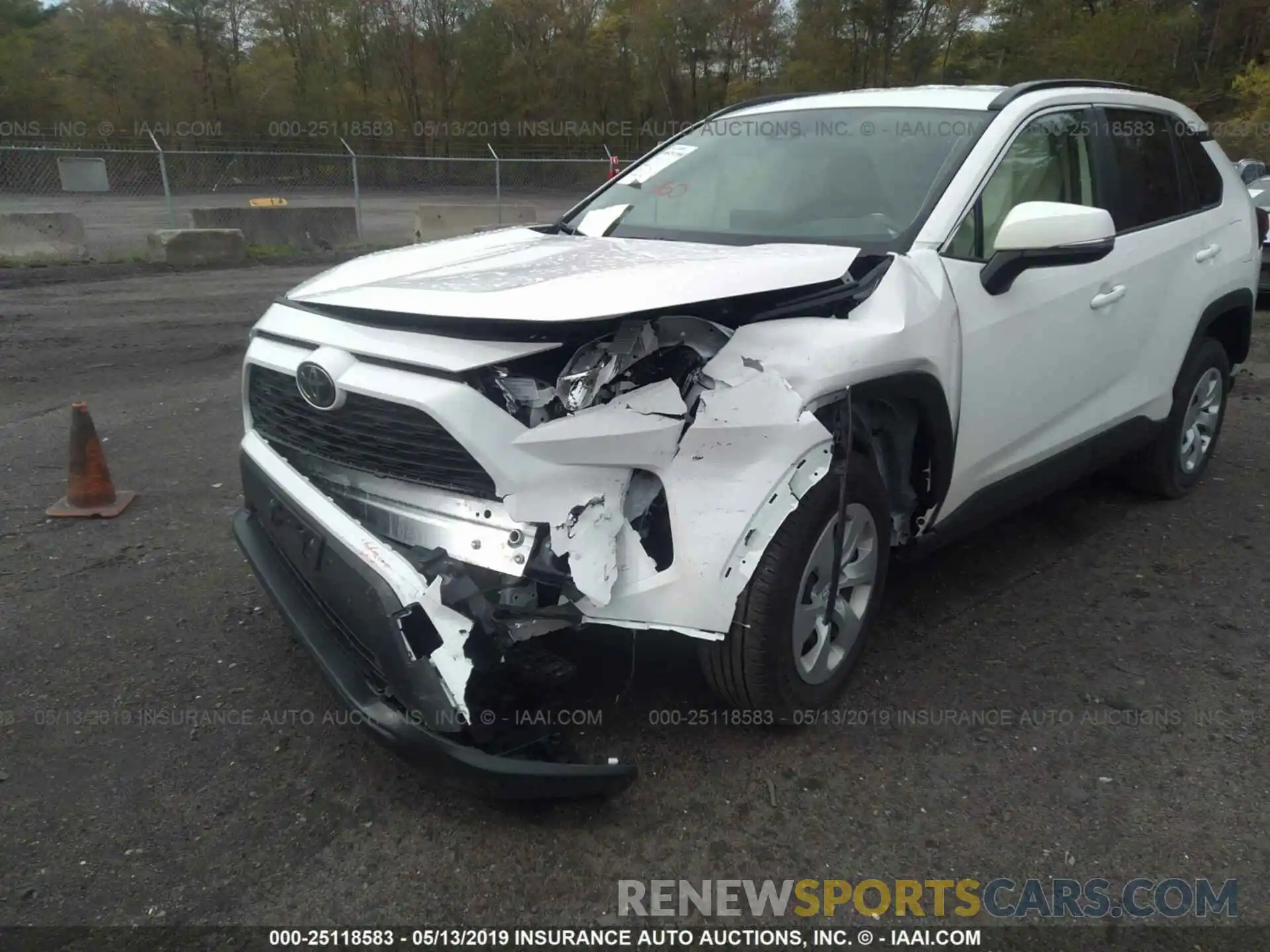 6 Photograph of a damaged car JTMG1RFVXKD007875 TOYOTA RAV4 2019