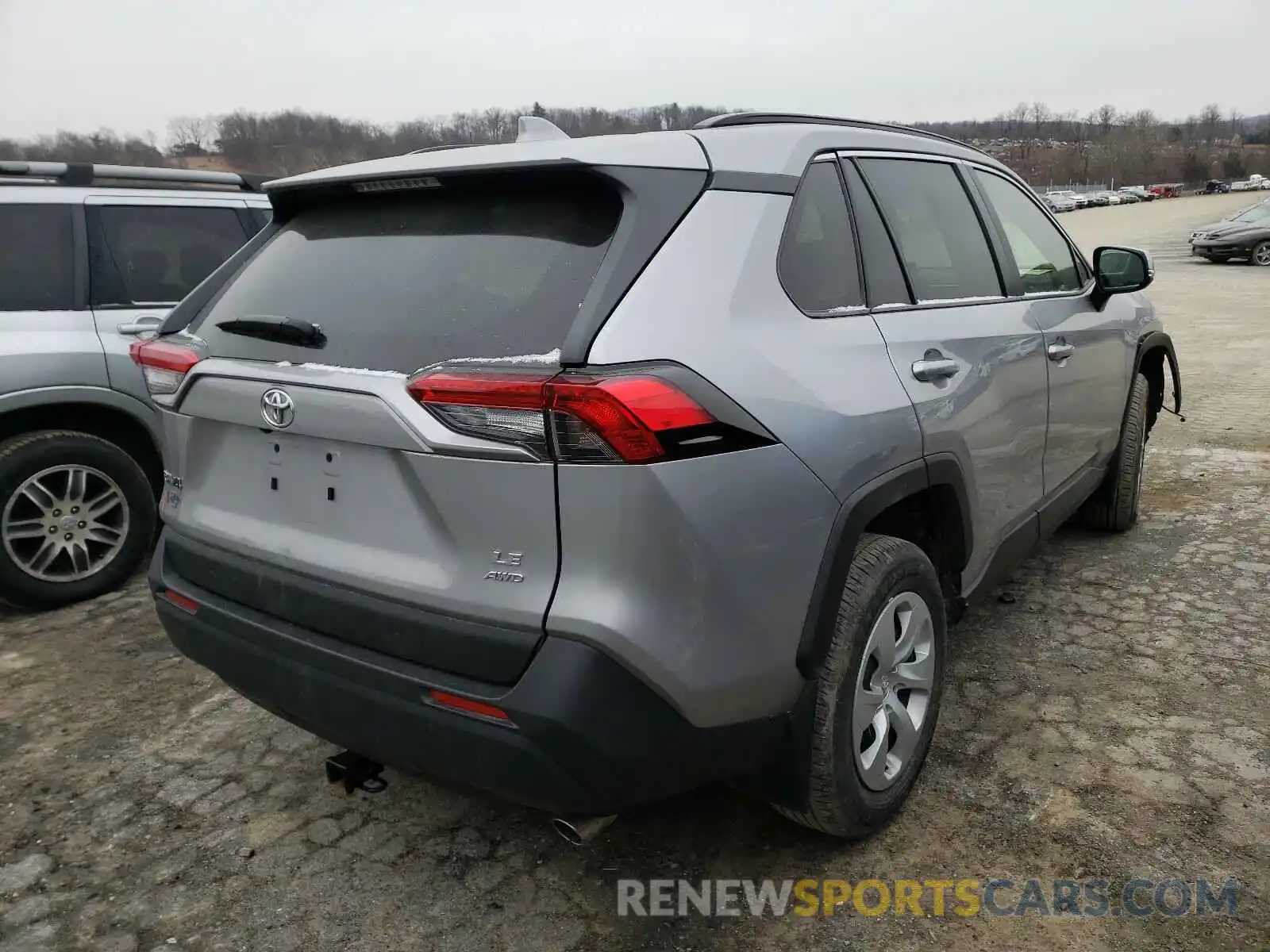 4 Photograph of a damaged car JTMG1RFVXKD020075 TOYOTA RAV4 2019