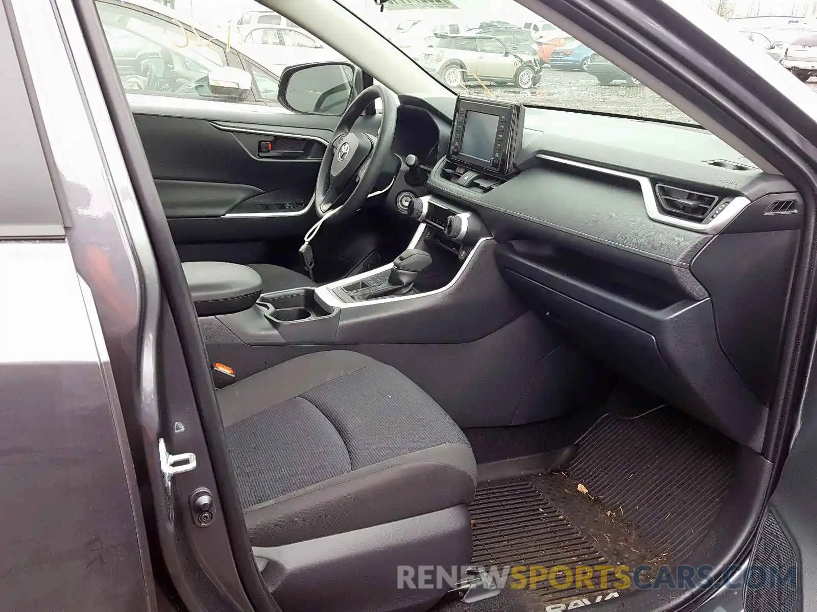 5 Photograph of a damaged car JTMG1RFVXKD030587 TOYOTA RAV4 2019