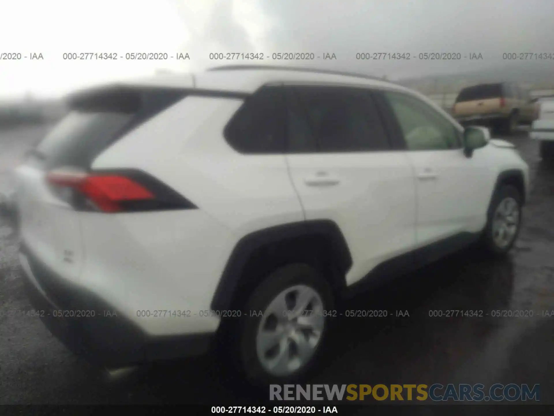 4 Photograph of a damaged car JTMG1RFVXKJ004203 TOYOTA RAV4 2019