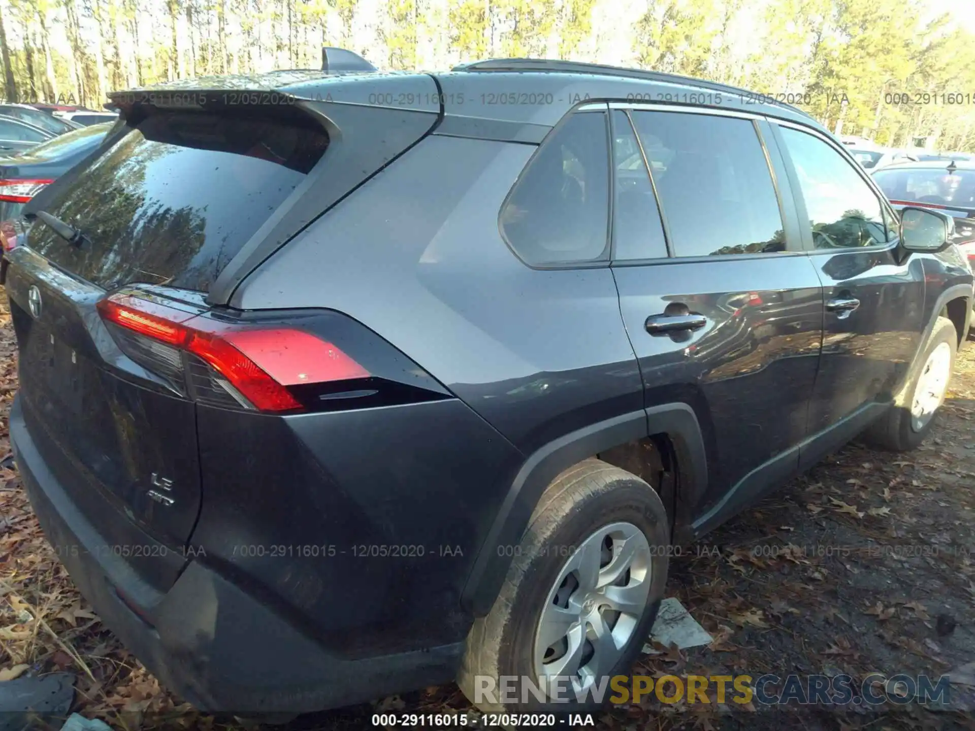 4 Photograph of a damaged car JTMG1RFVXKJ012883 TOYOTA RAV4 2019