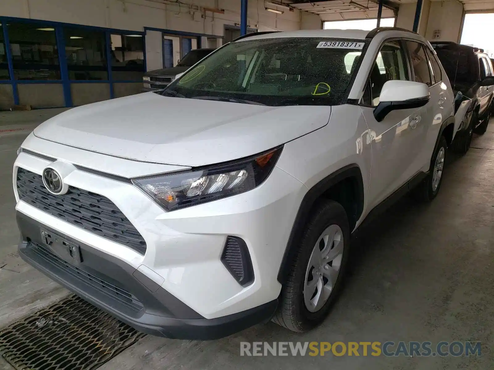 2 Photograph of a damaged car JTMG1RFVXKJ018604 TOYOTA RAV4 2019