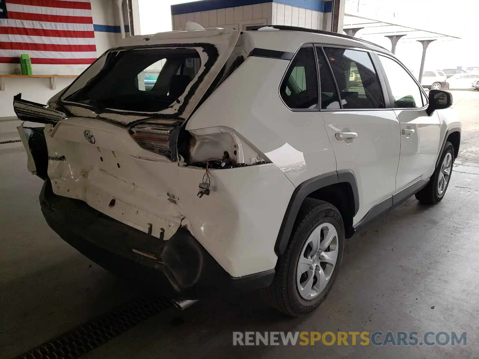 4 Photograph of a damaged car JTMG1RFVXKJ018604 TOYOTA RAV4 2019