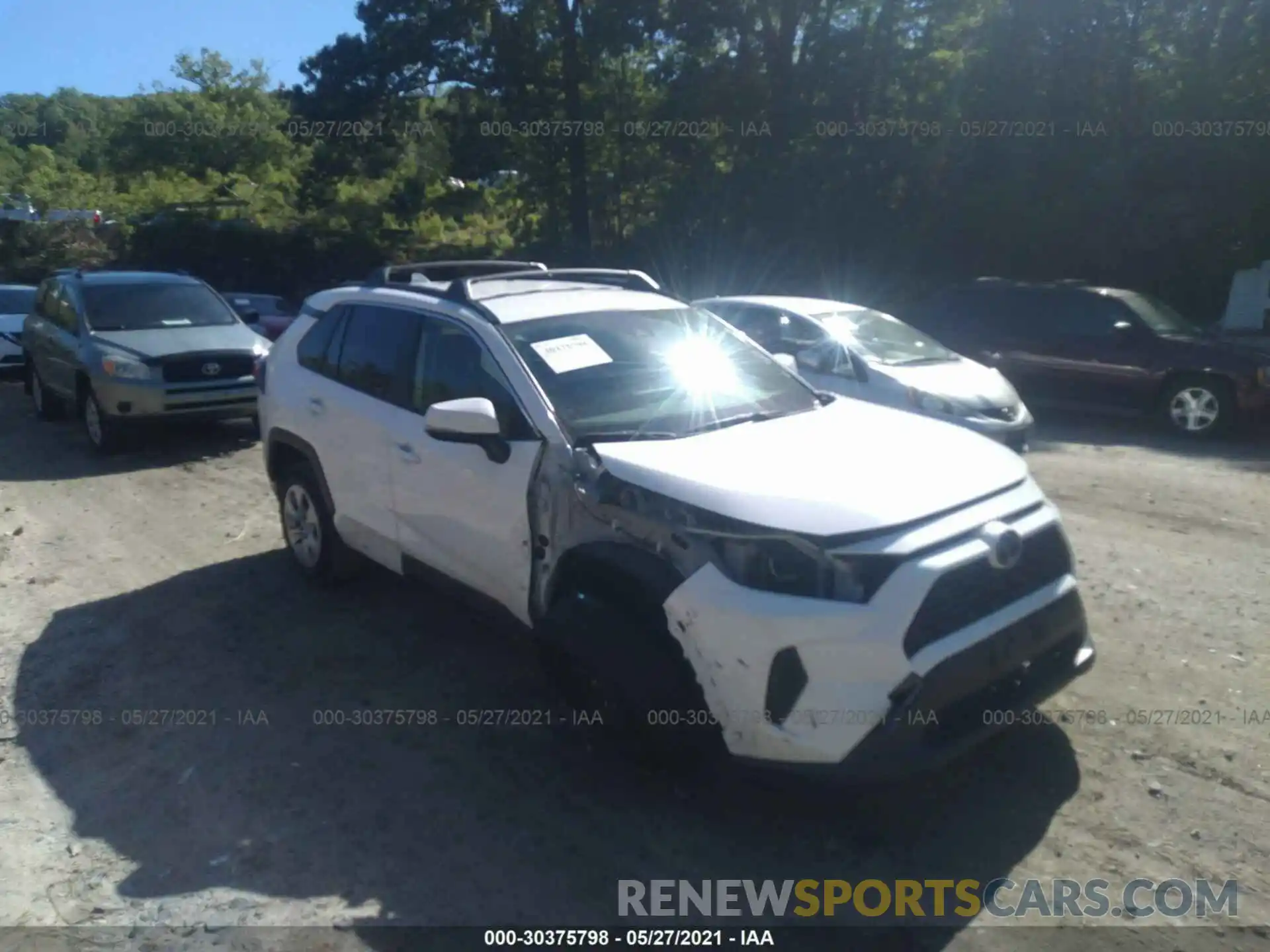 1 Photograph of a damaged car JTMG1RFVXKJ019929 TOYOTA RAV4 2019