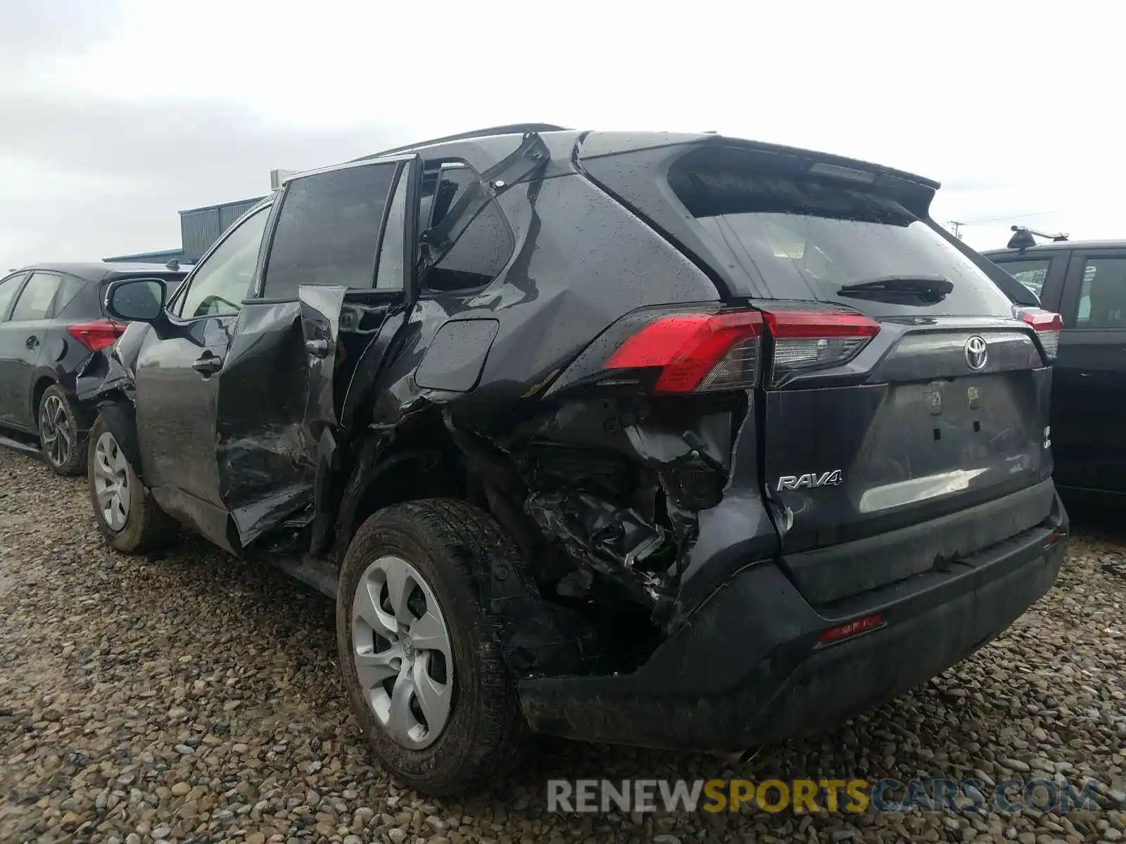 3 Photograph of a damaged car JTMG1RFVXKJ020157 TOYOTA RAV4 2019