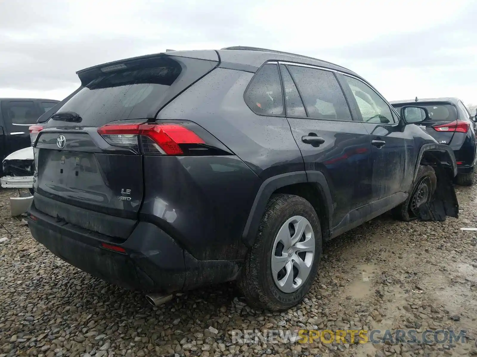 4 Photograph of a damaged car JTMG1RFVXKJ020157 TOYOTA RAV4 2019