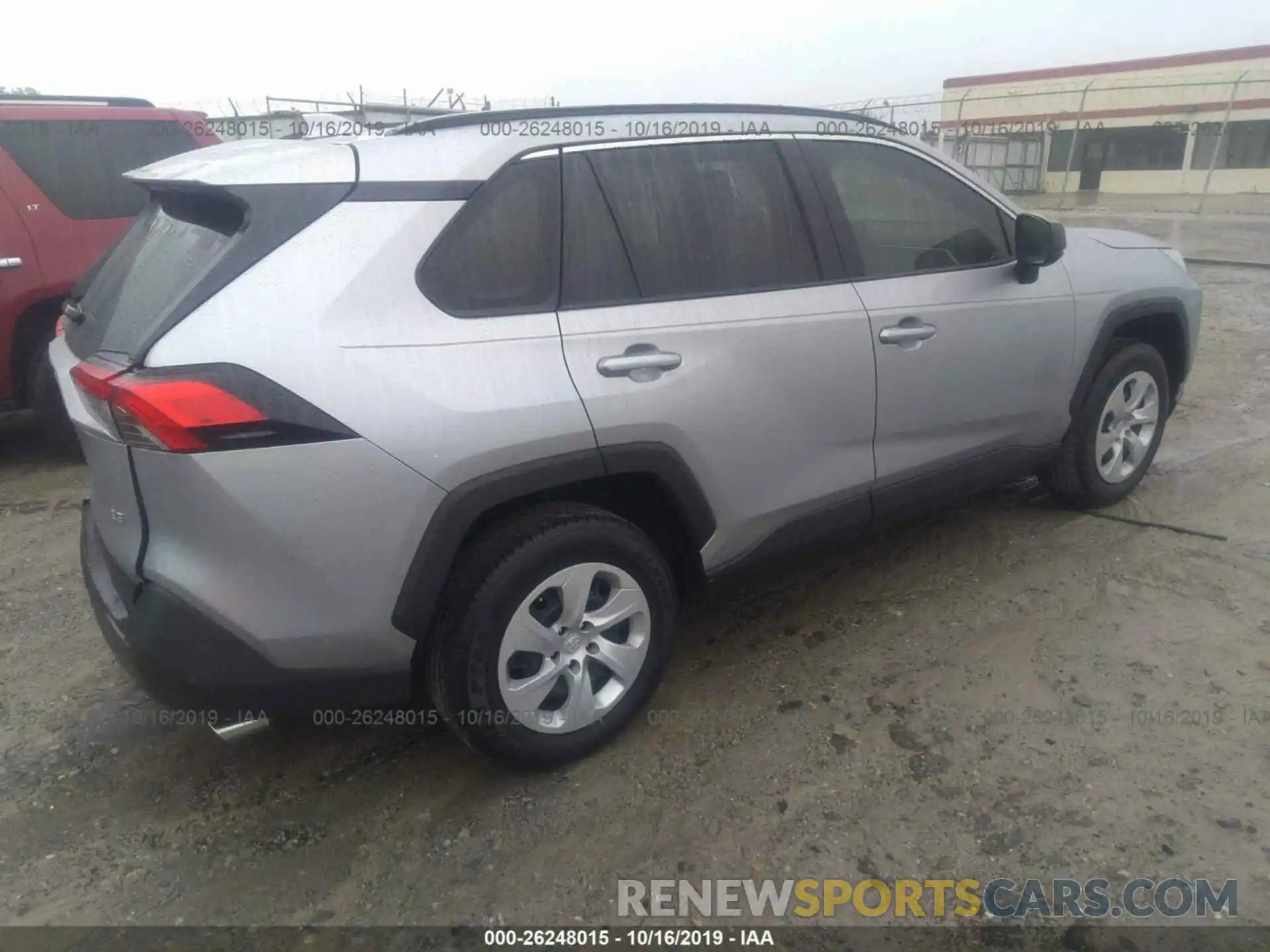 4 Photograph of a damaged car JTMH1RFV0KD008215 TOYOTA RAV4 2019