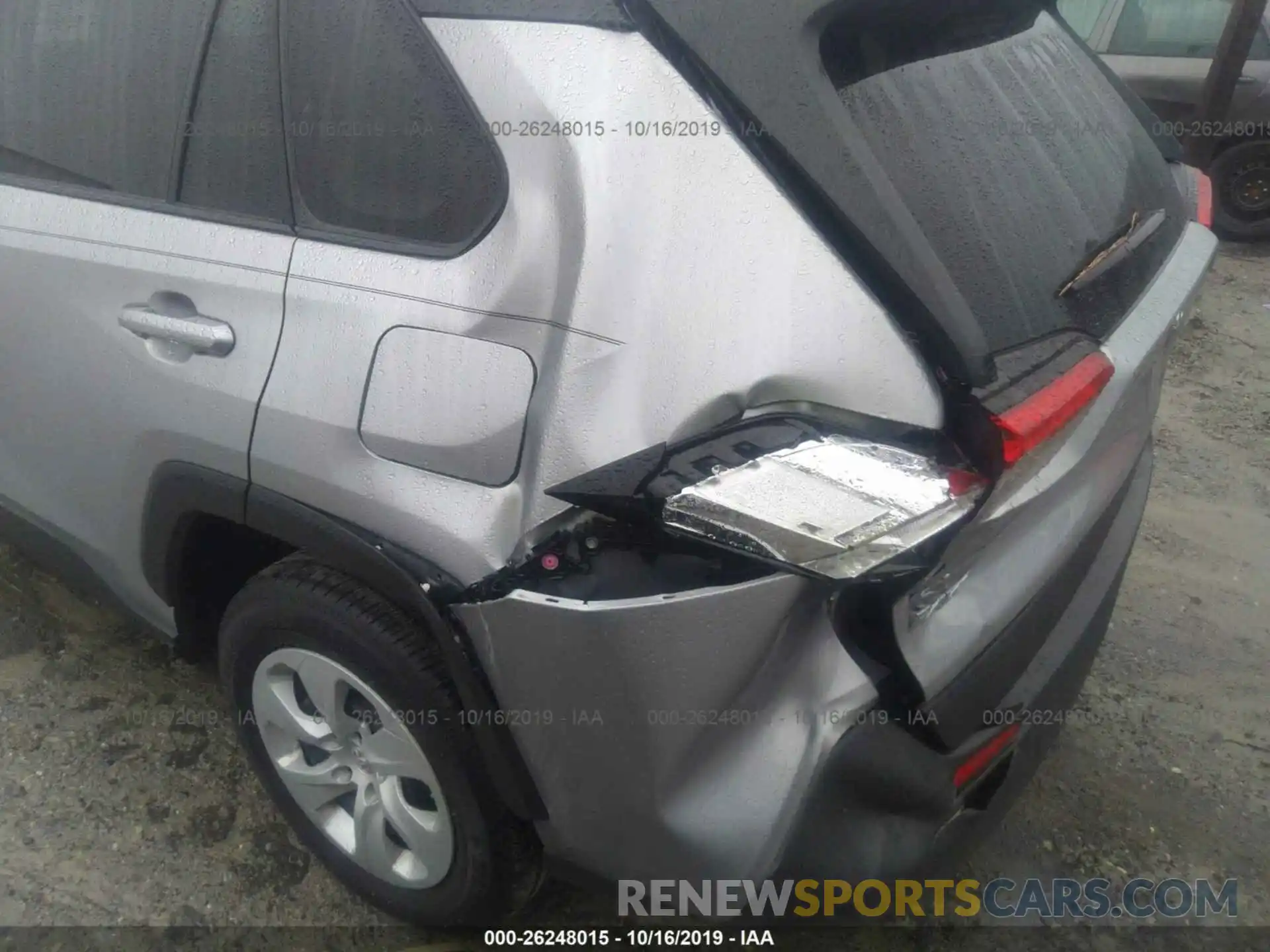 6 Photograph of a damaged car JTMH1RFV0KD008215 TOYOTA RAV4 2019