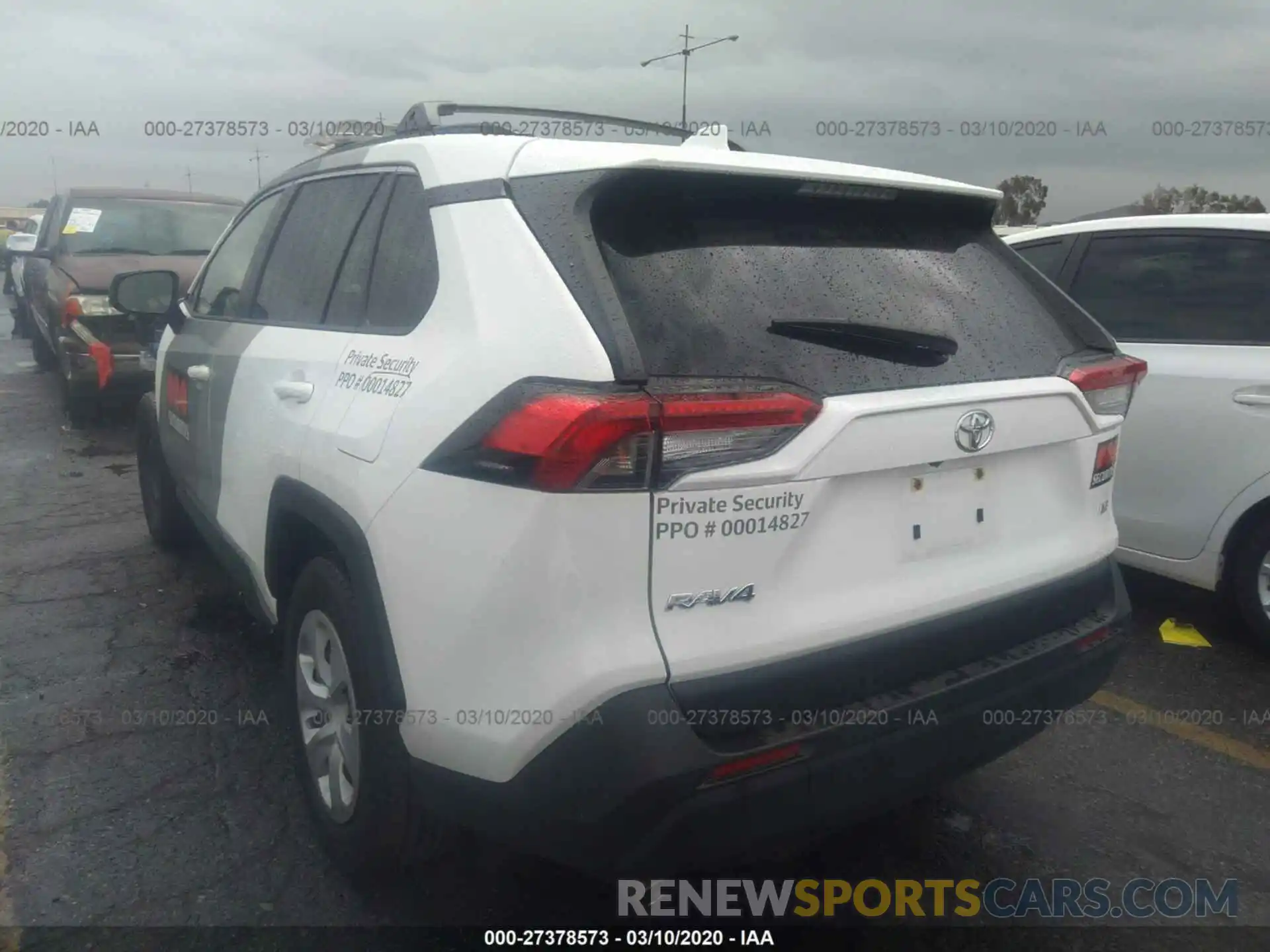 3 Фотография поврежденного автомобиля JTMH1RFV0KD010563 TOYOTA RAV4 2019