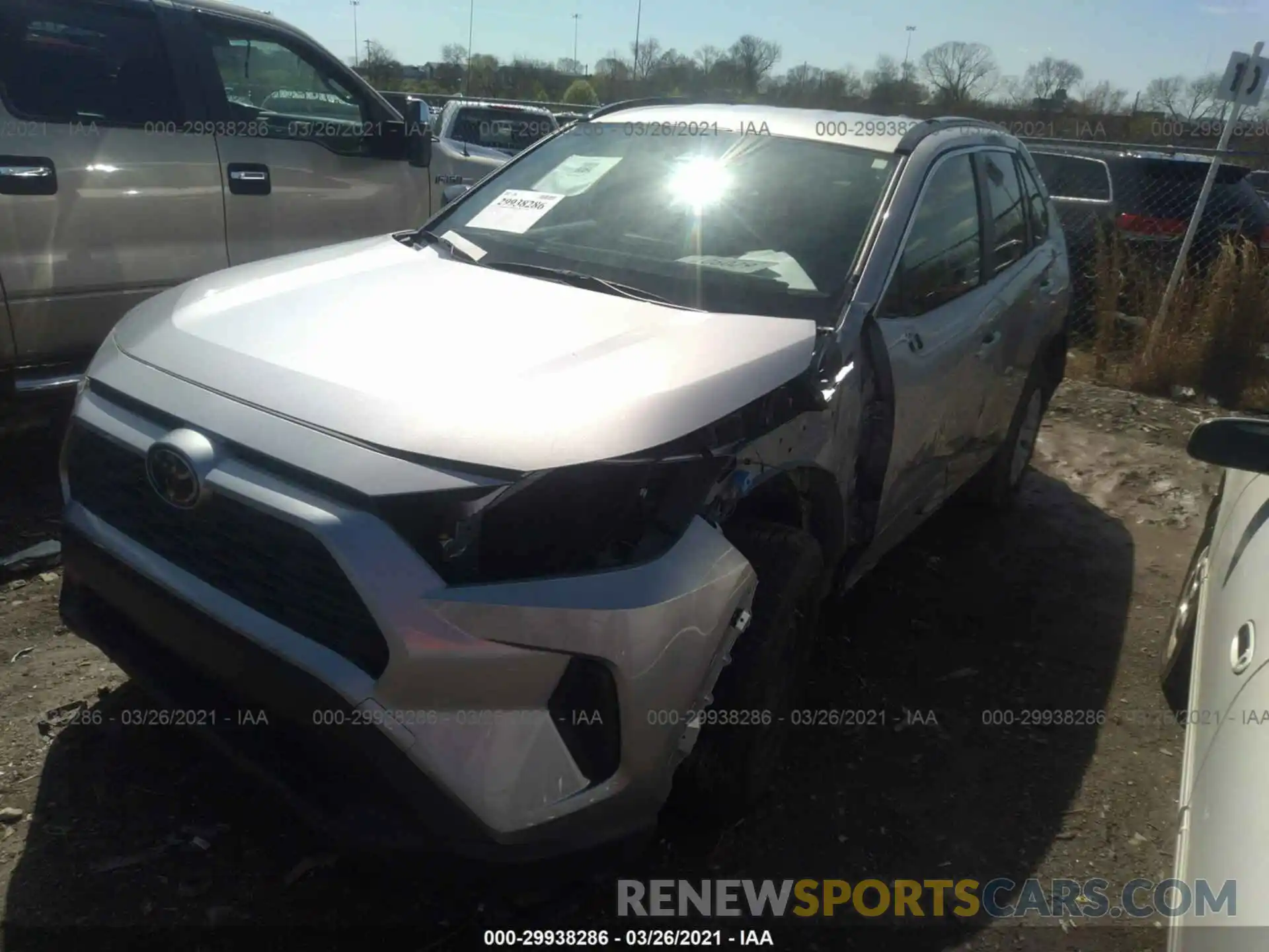 2 Фотография поврежденного автомобиля JTMH1RFV0KD015391 TOYOTA RAV4 2019
