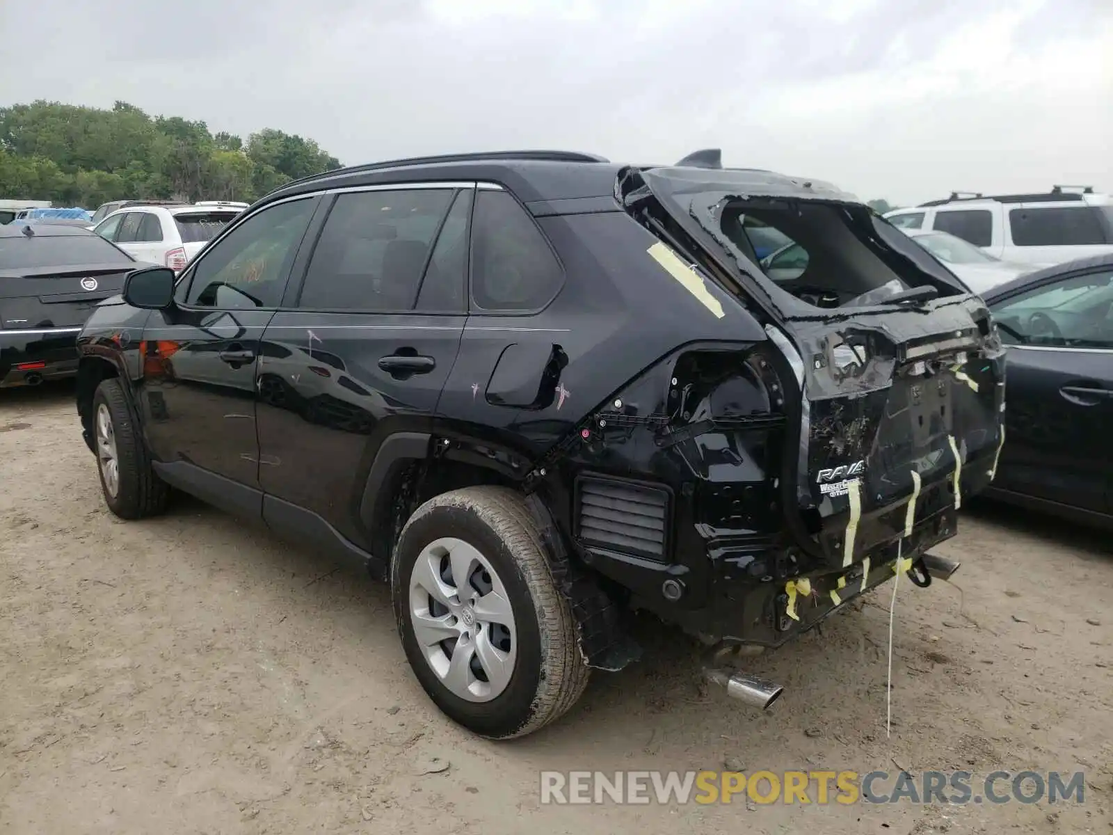 3 Photograph of a damaged car JTMH1RFV0KD028450 TOYOTA RAV4 2019