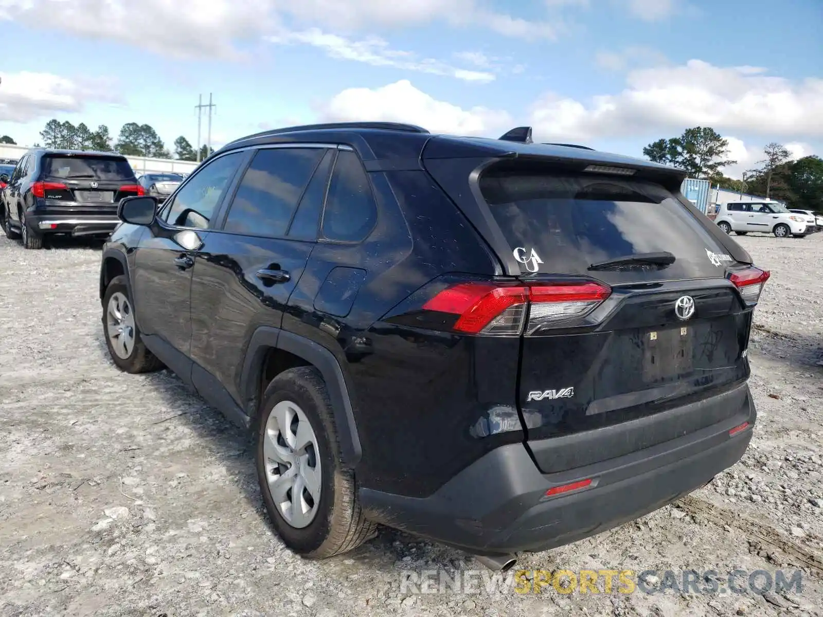 3 Photograph of a damaged car JTMH1RFV0KD031364 TOYOTA RAV4 2019