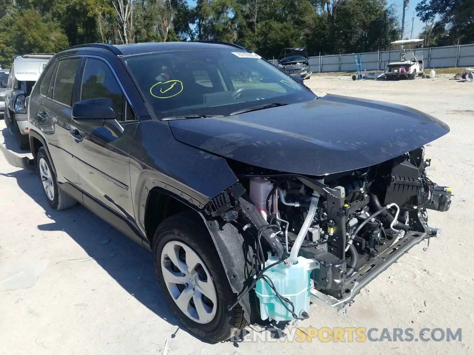 1 Photograph of a damaged car JTMH1RFV0KD034247 TOYOTA RAV4 2019