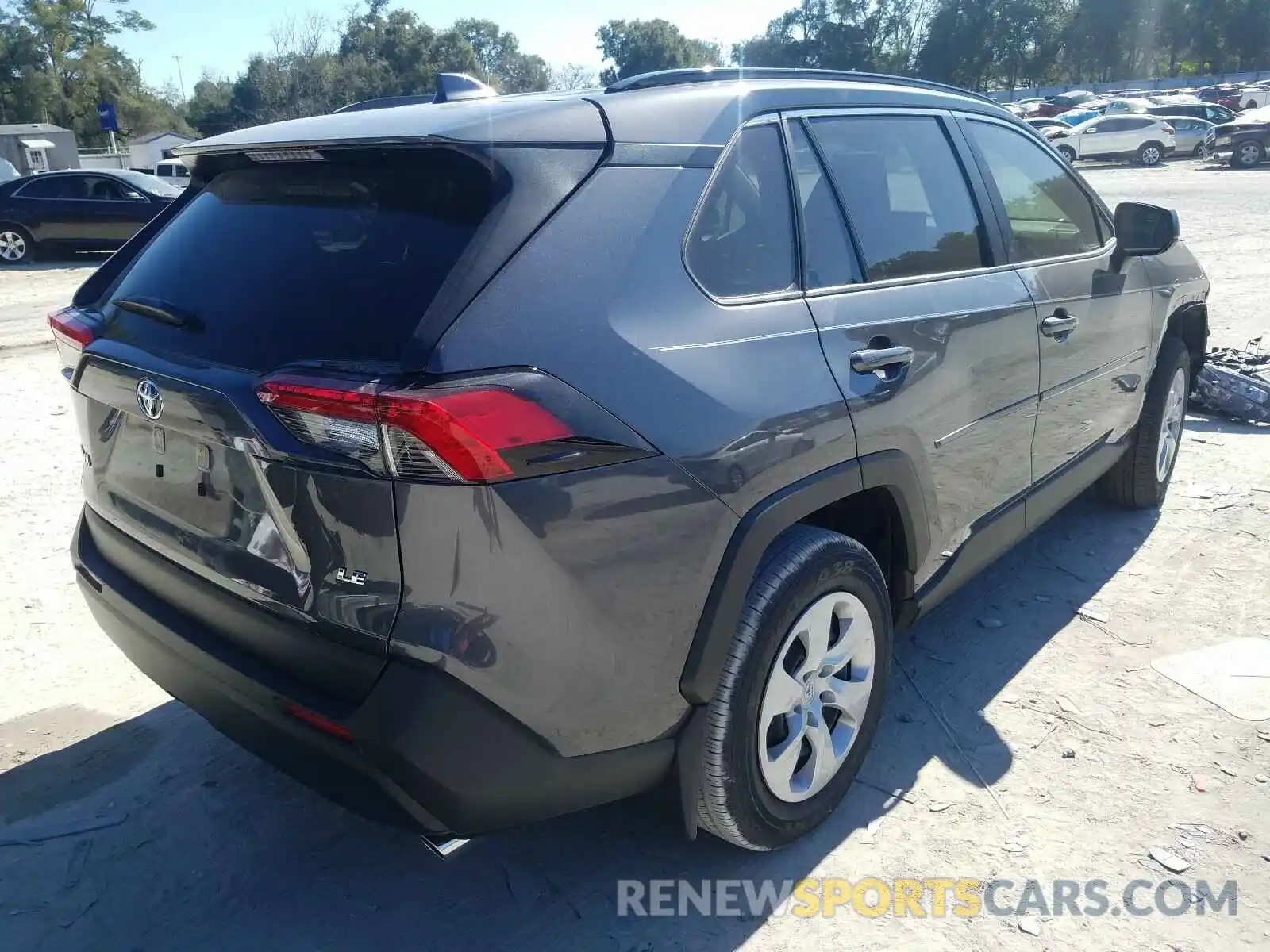 4 Photograph of a damaged car JTMH1RFV0KD034247 TOYOTA RAV4 2019