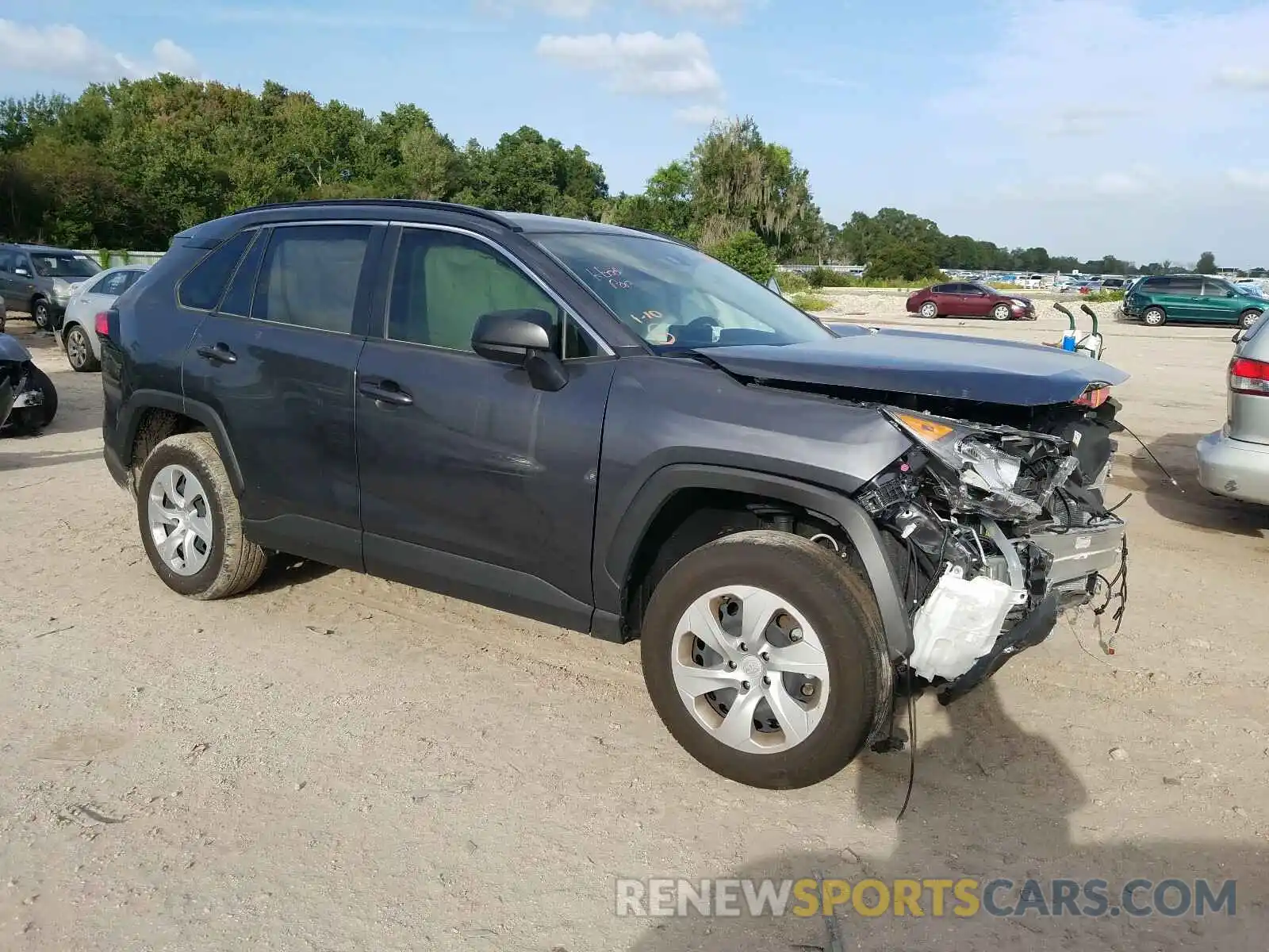 1 Photograph of a damaged car JTMH1RFV0KD035754 TOYOTA RAV4 2019