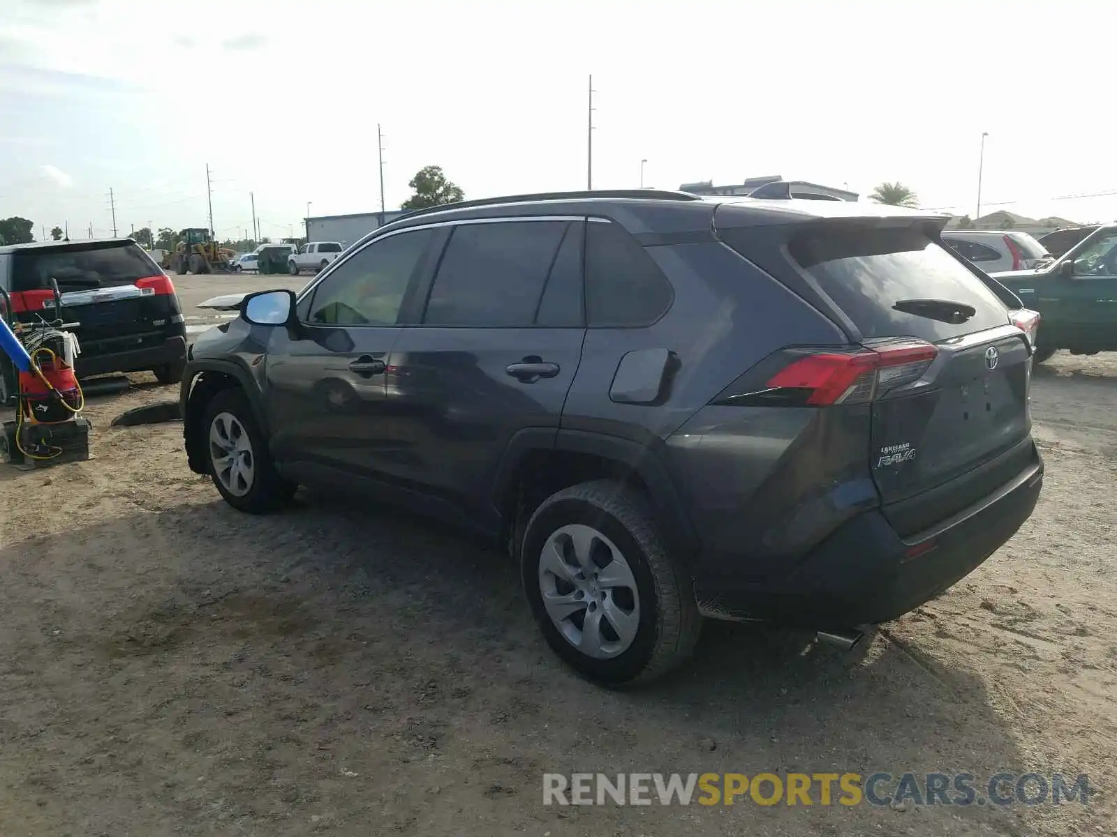 3 Photograph of a damaged car JTMH1RFV0KD035754 TOYOTA RAV4 2019