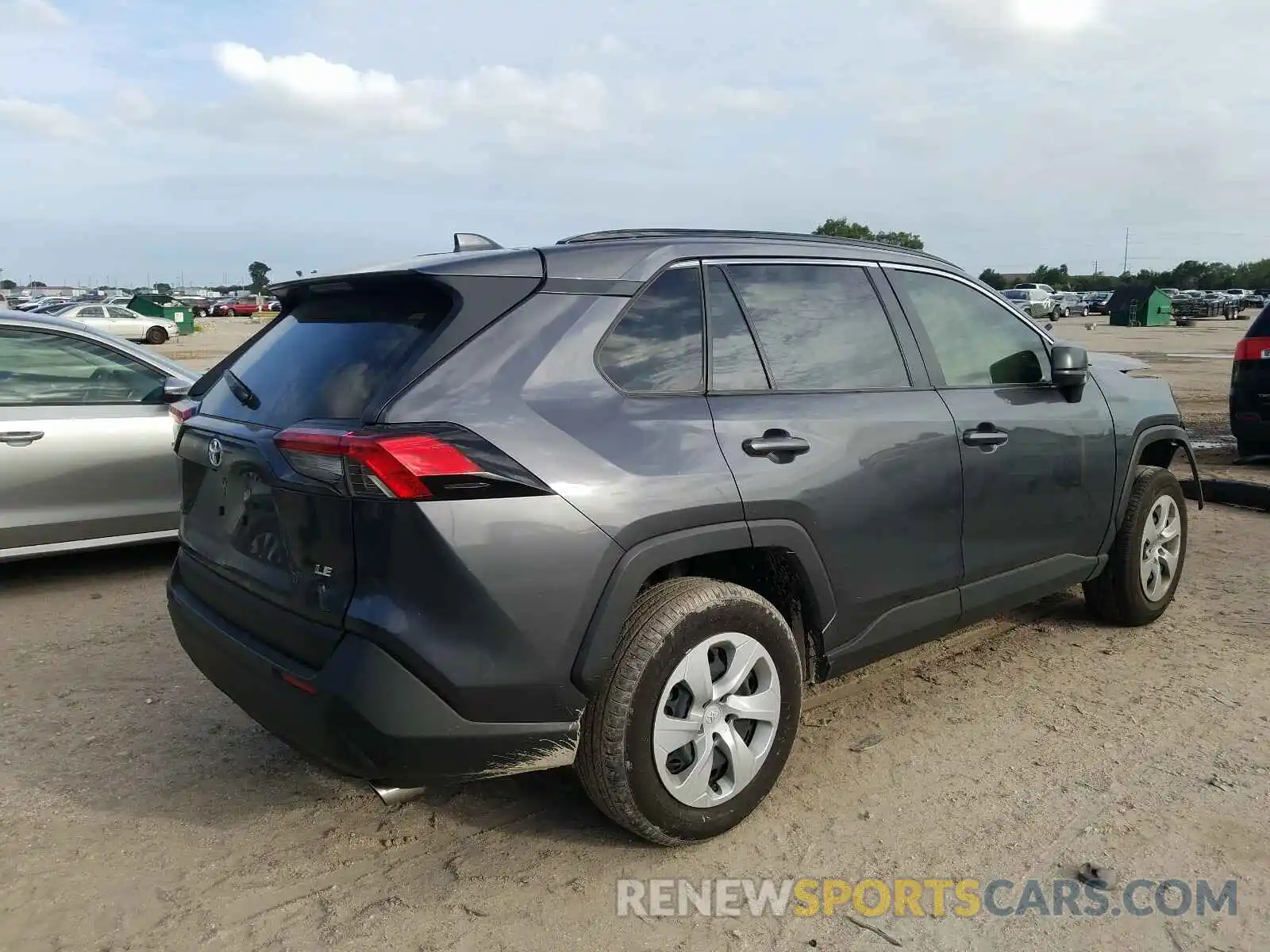 4 Photograph of a damaged car JTMH1RFV0KD035754 TOYOTA RAV4 2019