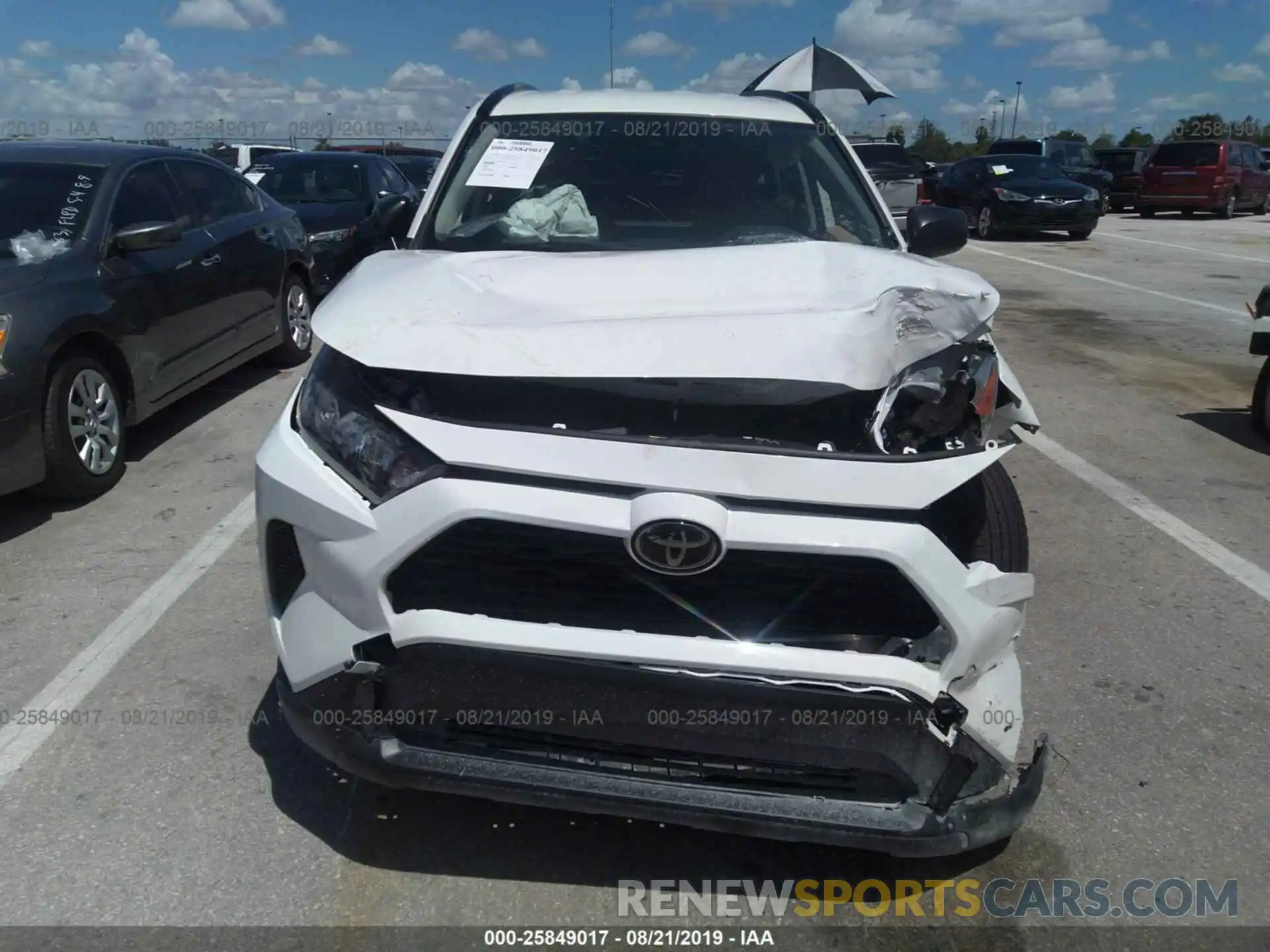 6 Photograph of a damaged car JTMH1RFV0KD505670 TOYOTA RAV4 2019