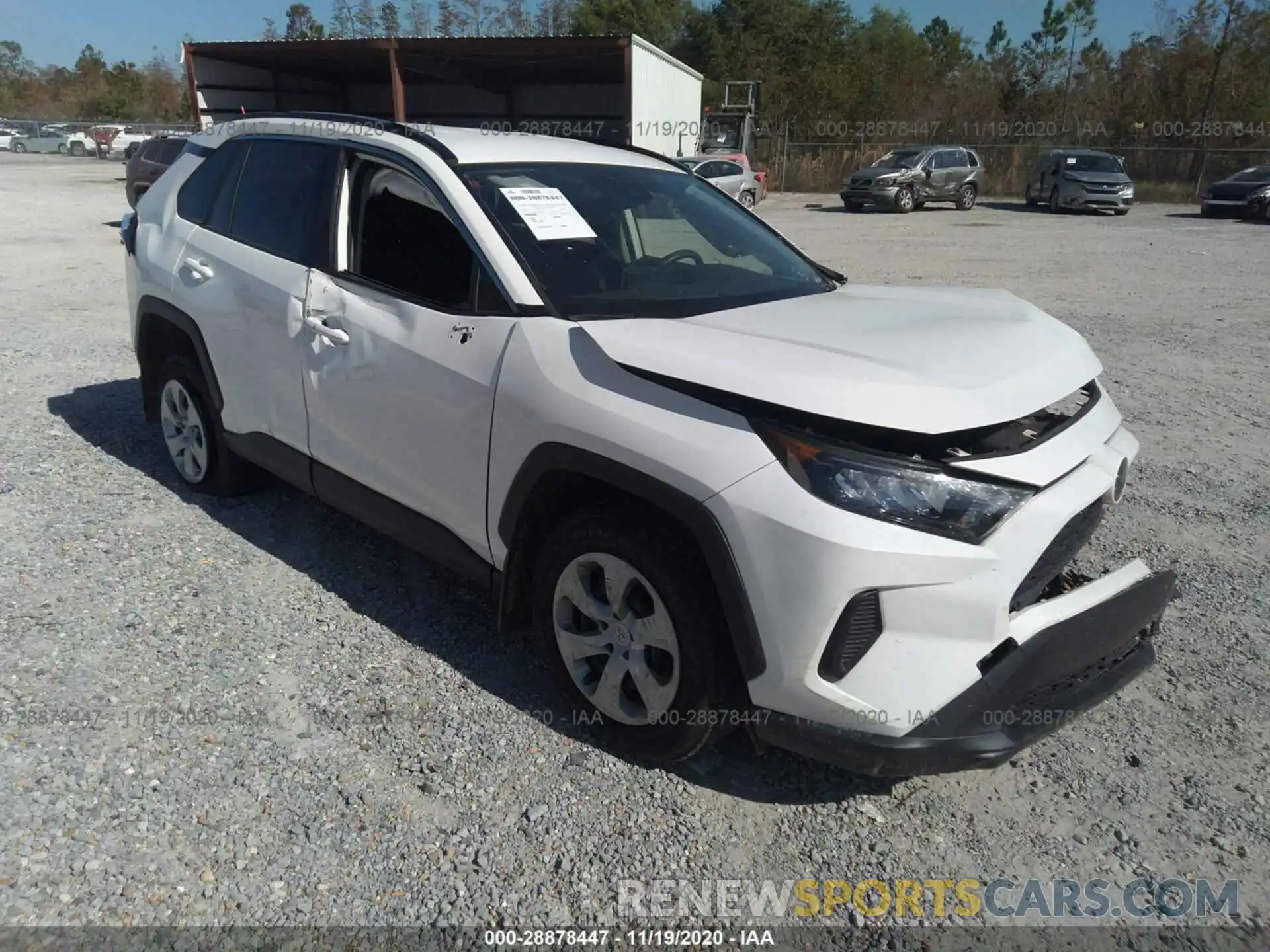 1 Photograph of a damaged car JTMH1RFV0KD506561 TOYOTA RAV4 2019