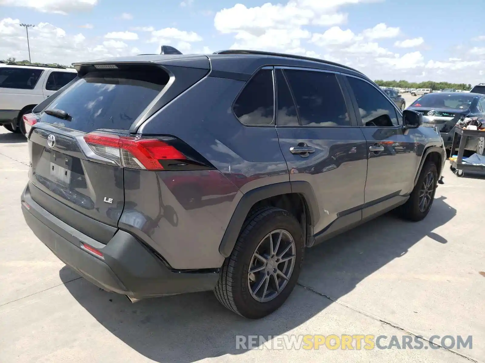 4 Photograph of a damaged car JTMH1RFV0KD512652 TOYOTA RAV4 2019