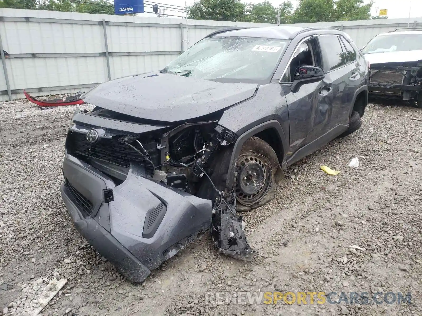 2 Photograph of a damaged car JTMH1RFV0KD513042 TOYOTA RAV4 2019