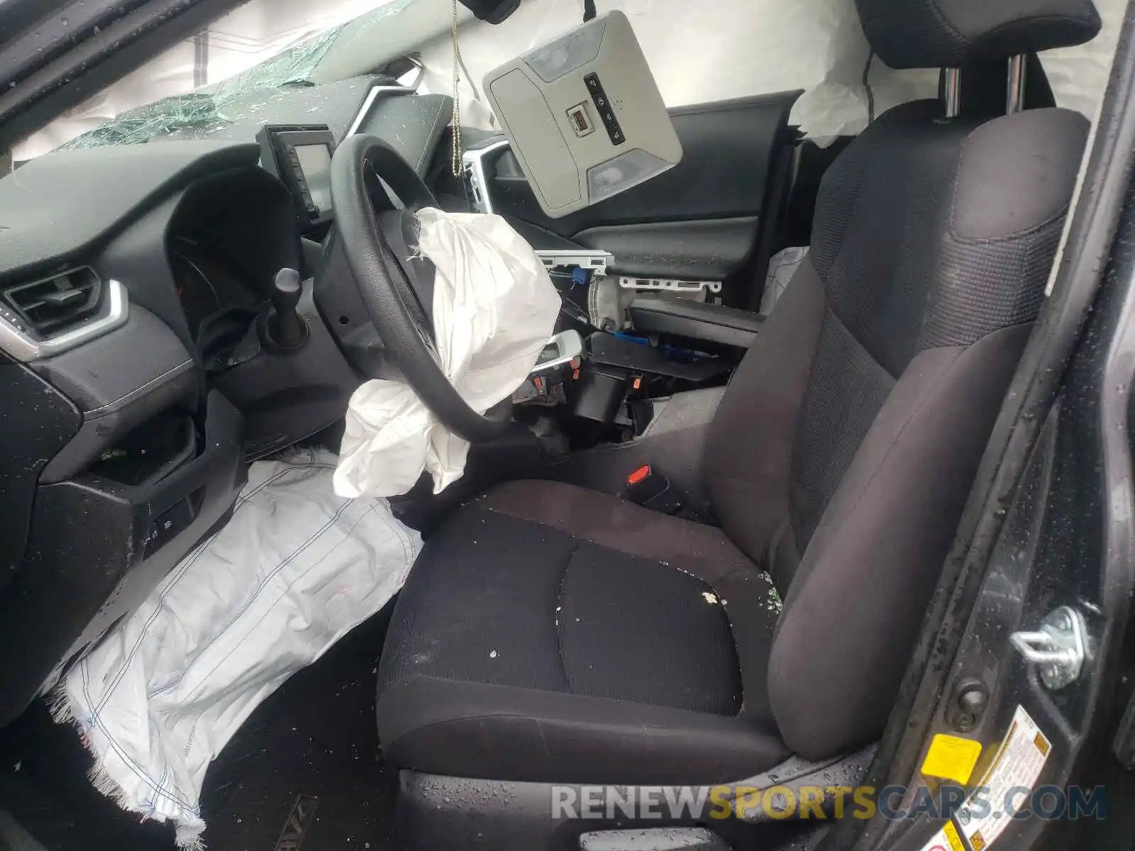 5 Photograph of a damaged car JTMH1RFV0KD513042 TOYOTA RAV4 2019