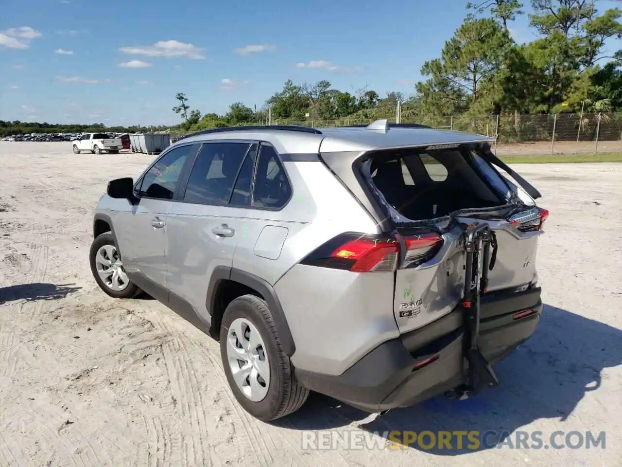 3 Photograph of a damaged car JTMH1RFV0KJ001329 TOYOTA RAV4 2019