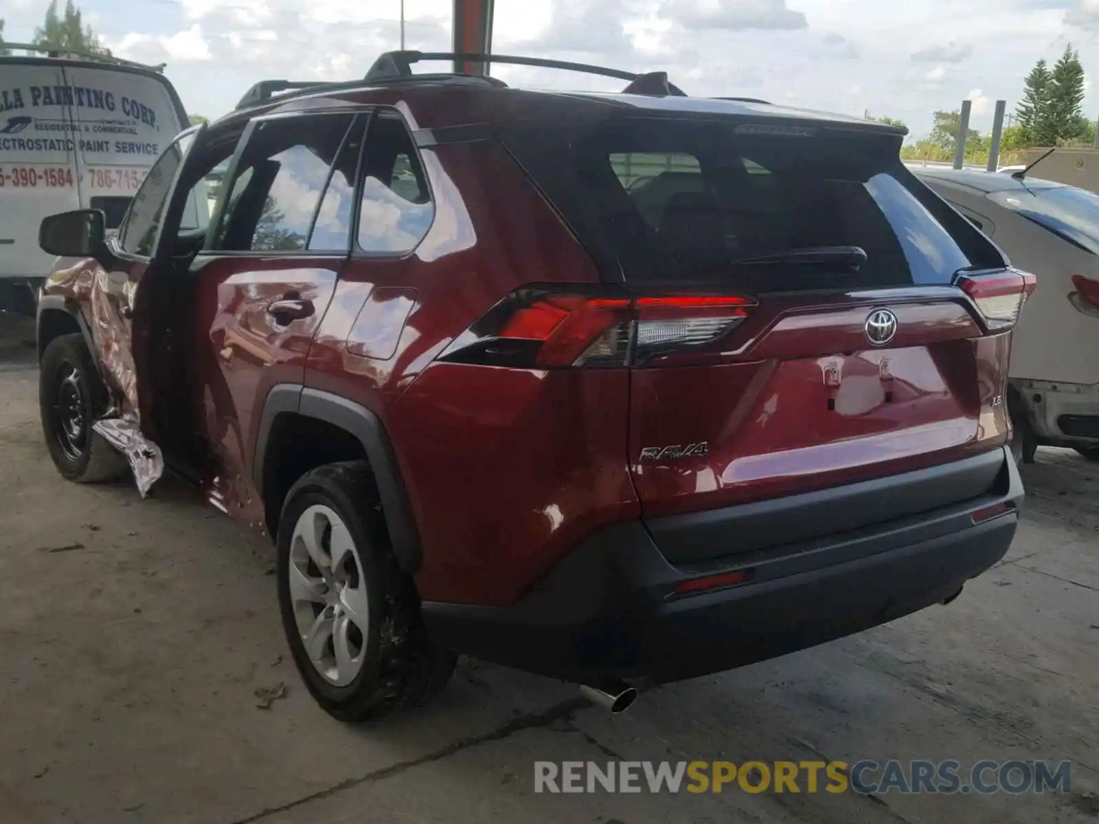 3 Photograph of a damaged car JTMH1RFV0KJ002786 TOYOTA RAV4 2019